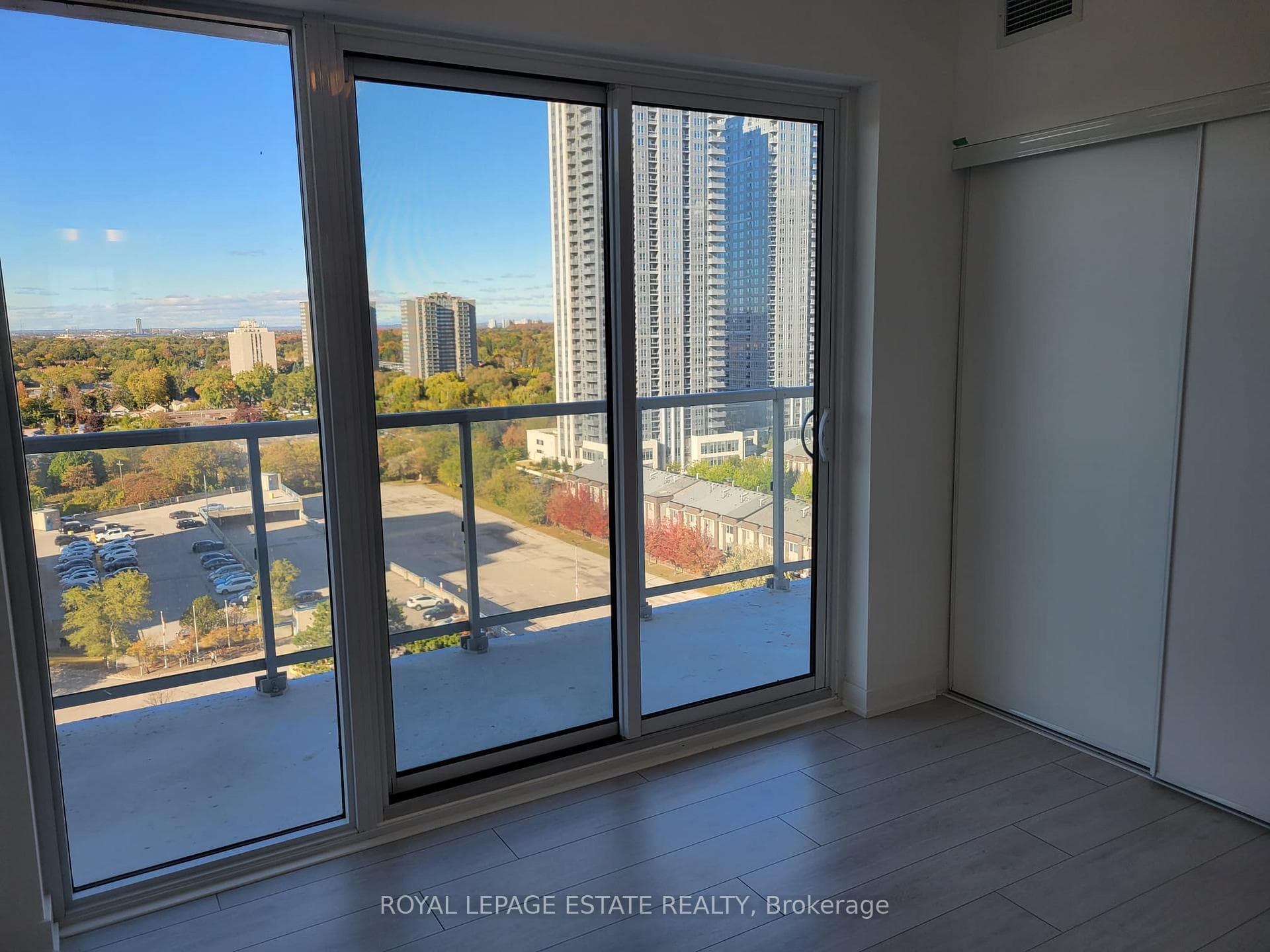 2033 Kennedy Road Unit 1506 photo 12