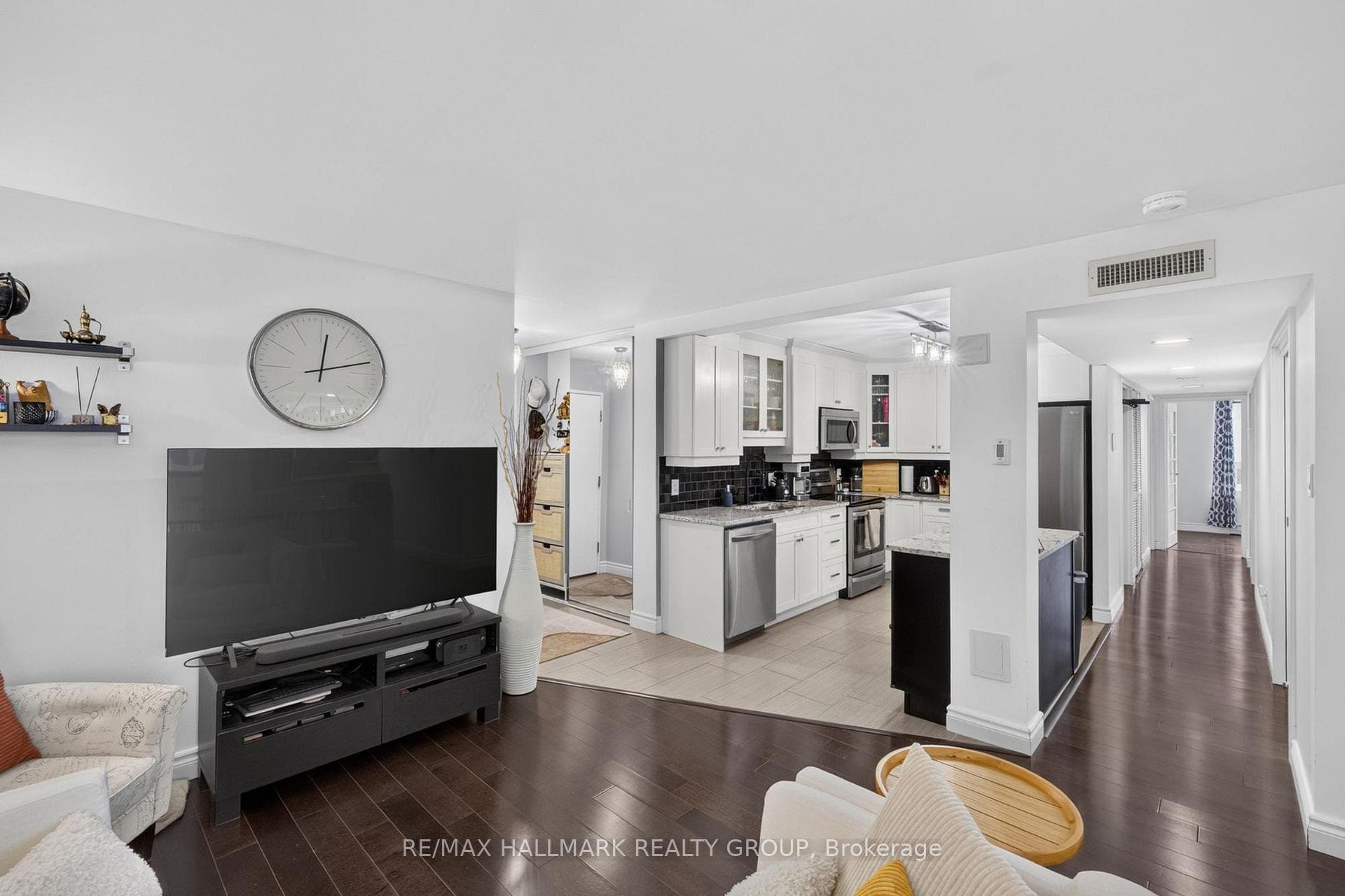 199 Kent Street Unit 510 photo 9