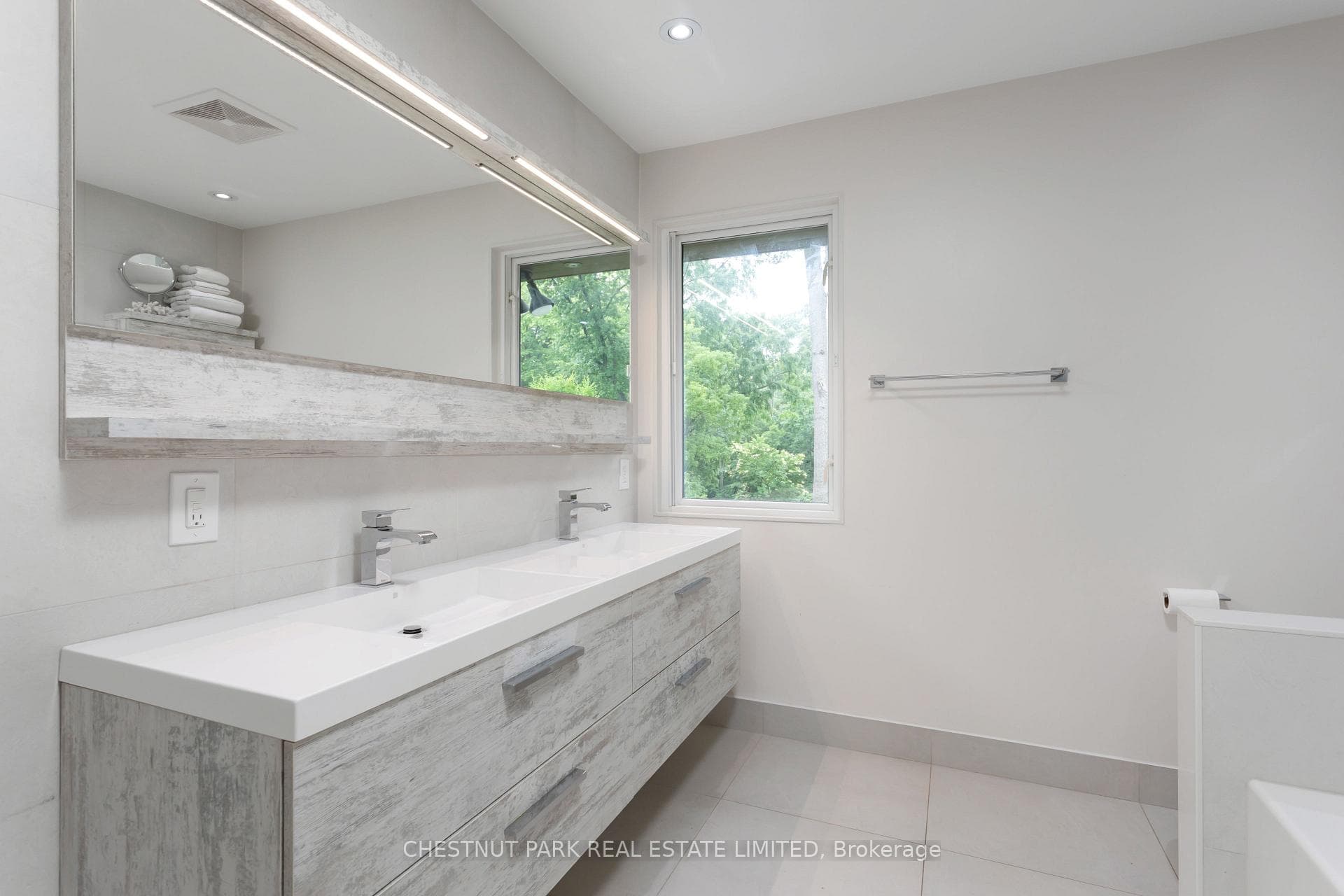 2106 Grange Drive photo 25
