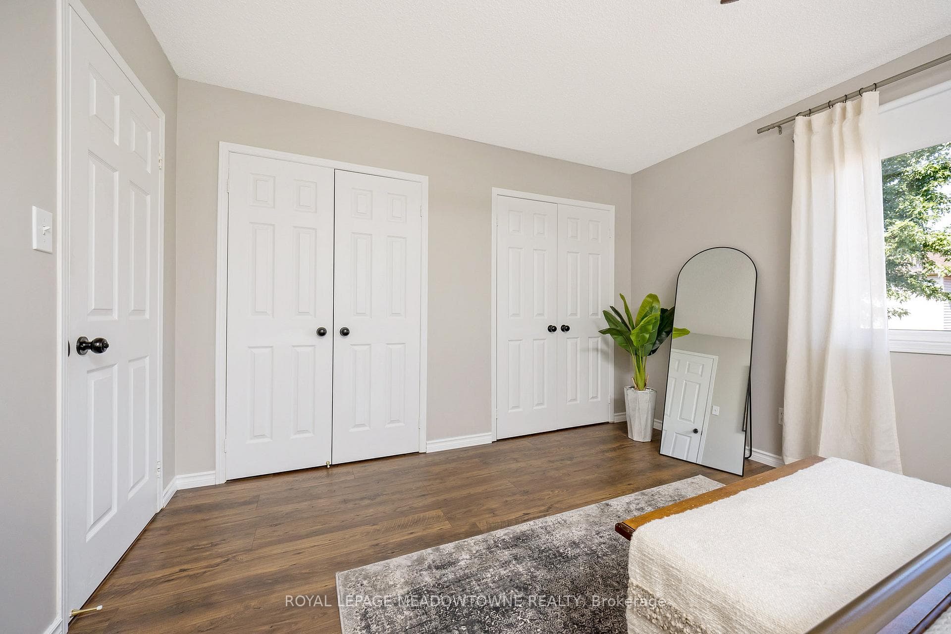 207 Sherwood Road photo 20