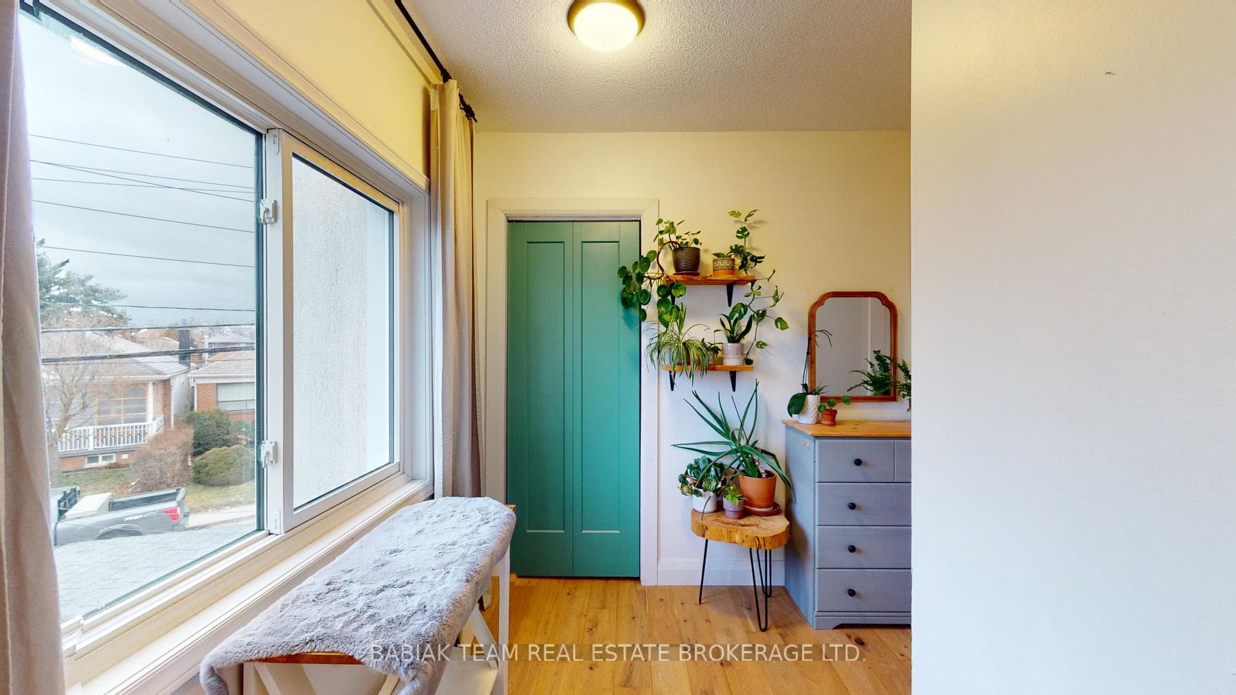 57 Avon Avenue photo 15