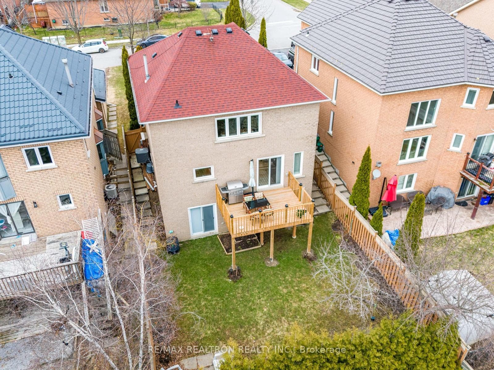 114 Widdifield Avenue photo 45