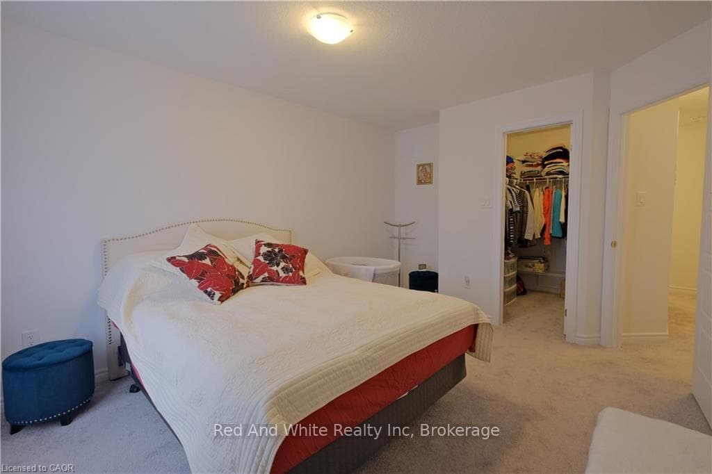 12 Roseberry Lane photo 17
