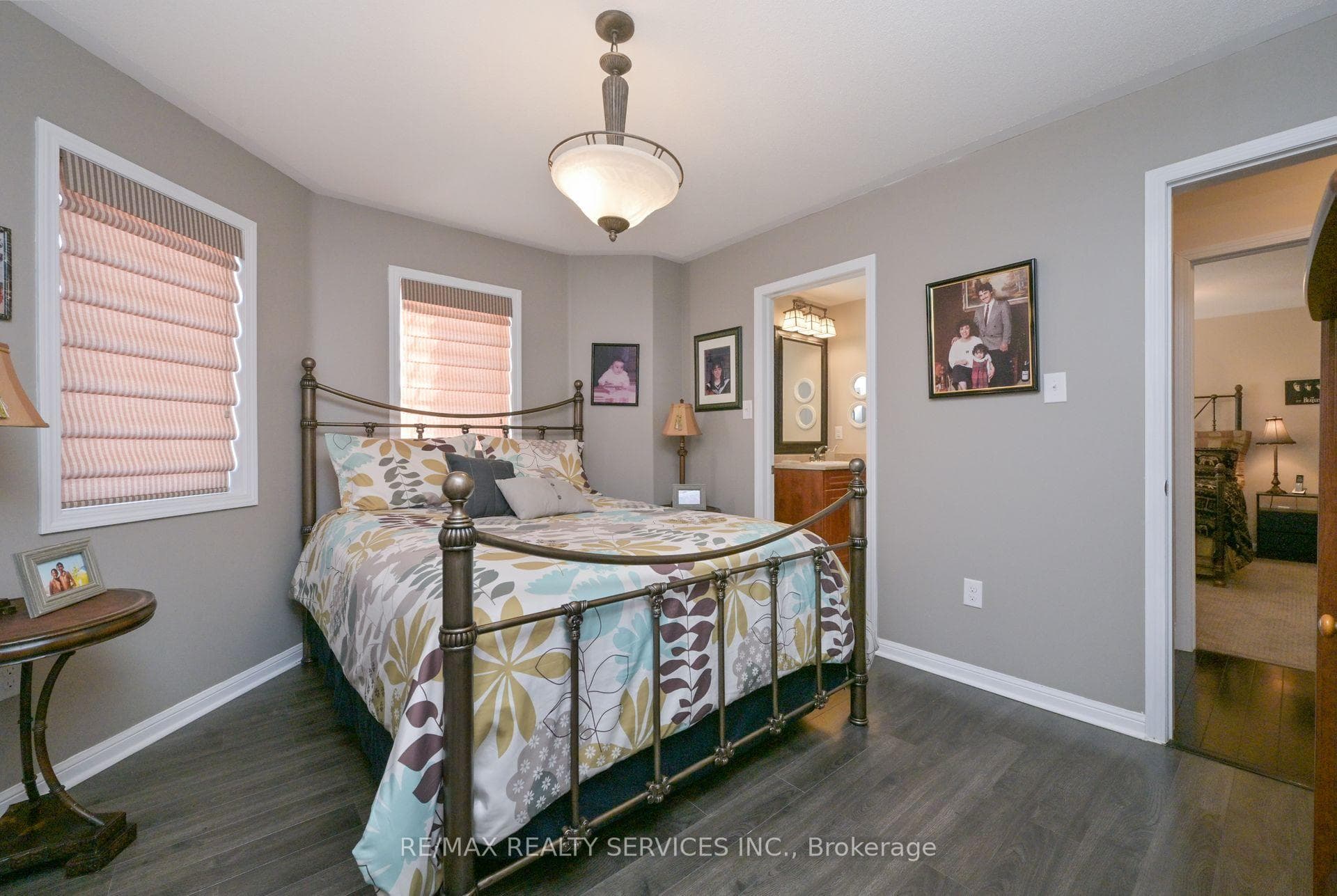876 Challinor Terrace photo 25