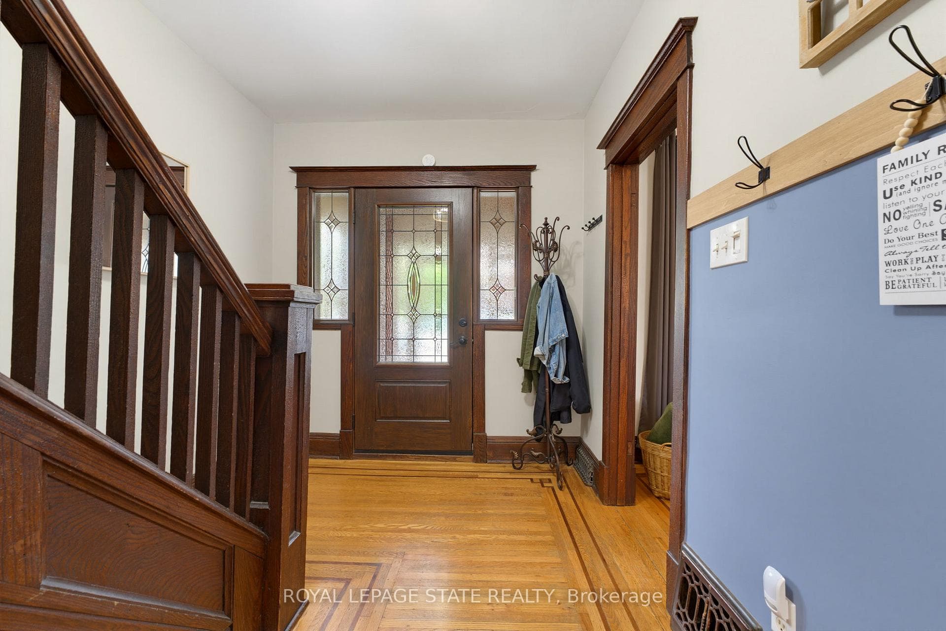 394 Charlton Avenue photo 7