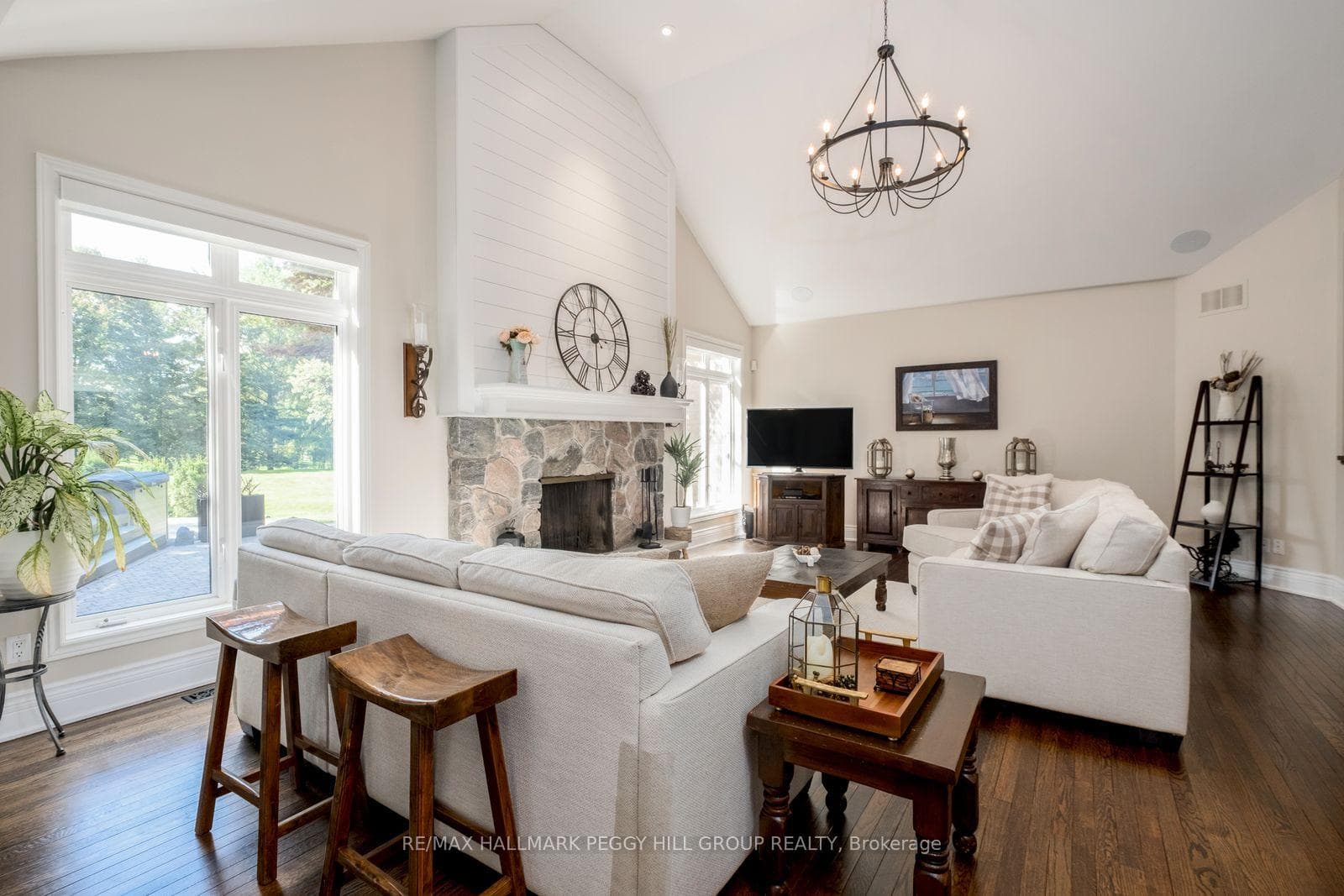 68 Mactaggart Drive photo 7