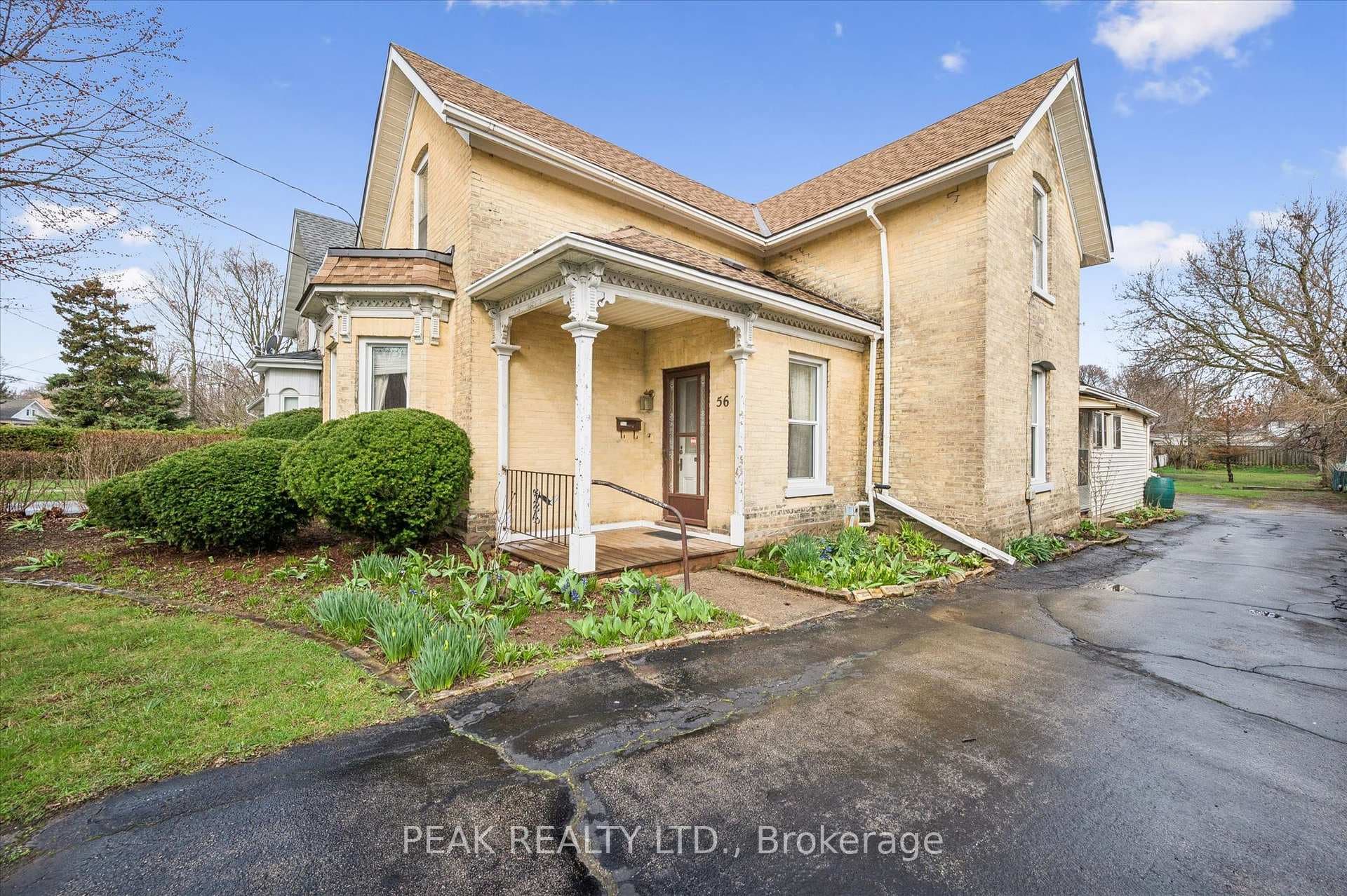 56 Mcnaughton Street photo 4