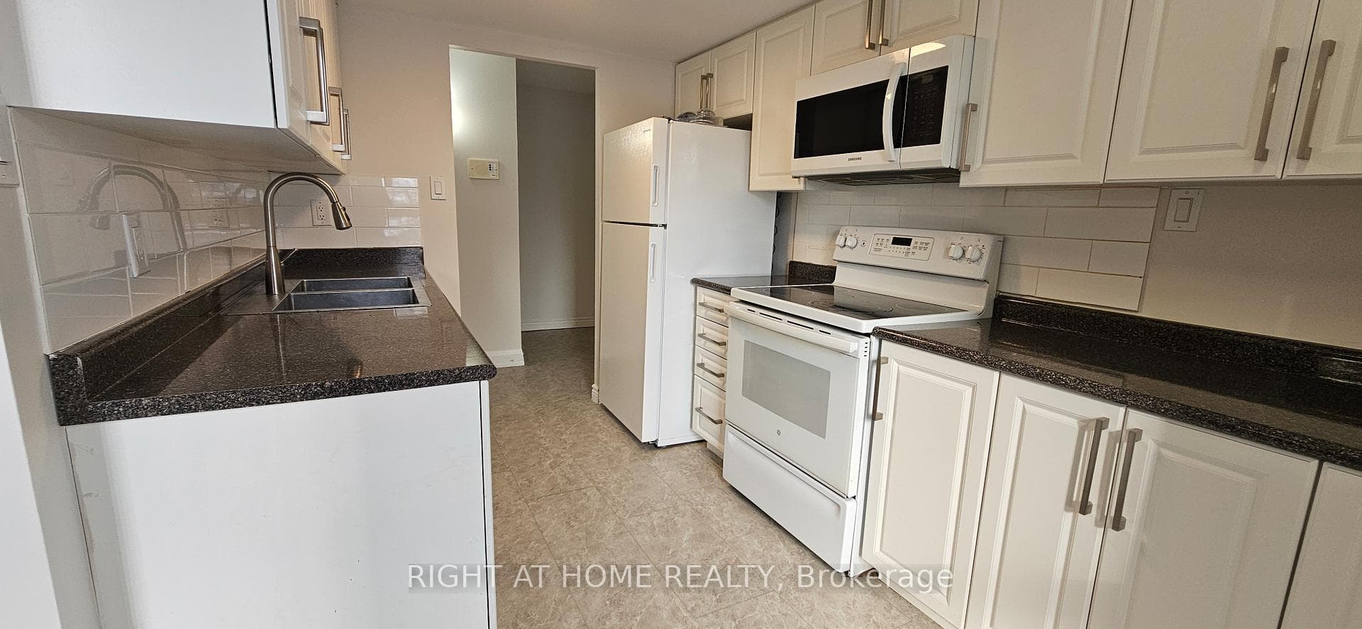 53 Taunton Road Unit 61 photo 5