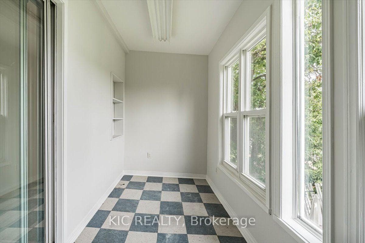 145 Boultbee Avenue photo 25