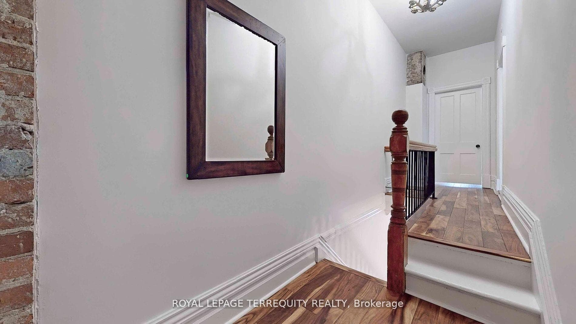 211 Pape Avenue photo 20