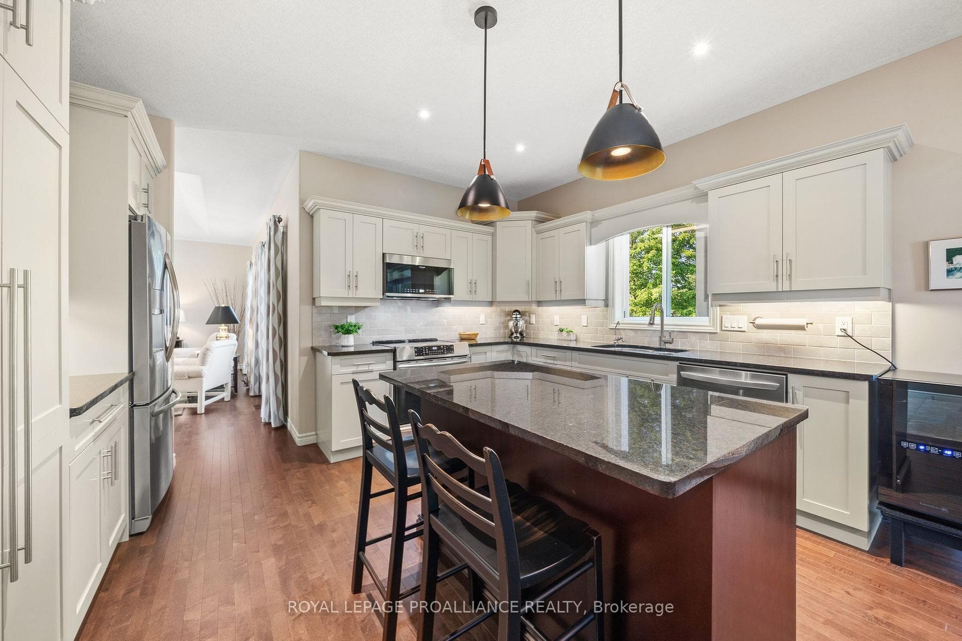 33 Windwhisper Drive photo 14