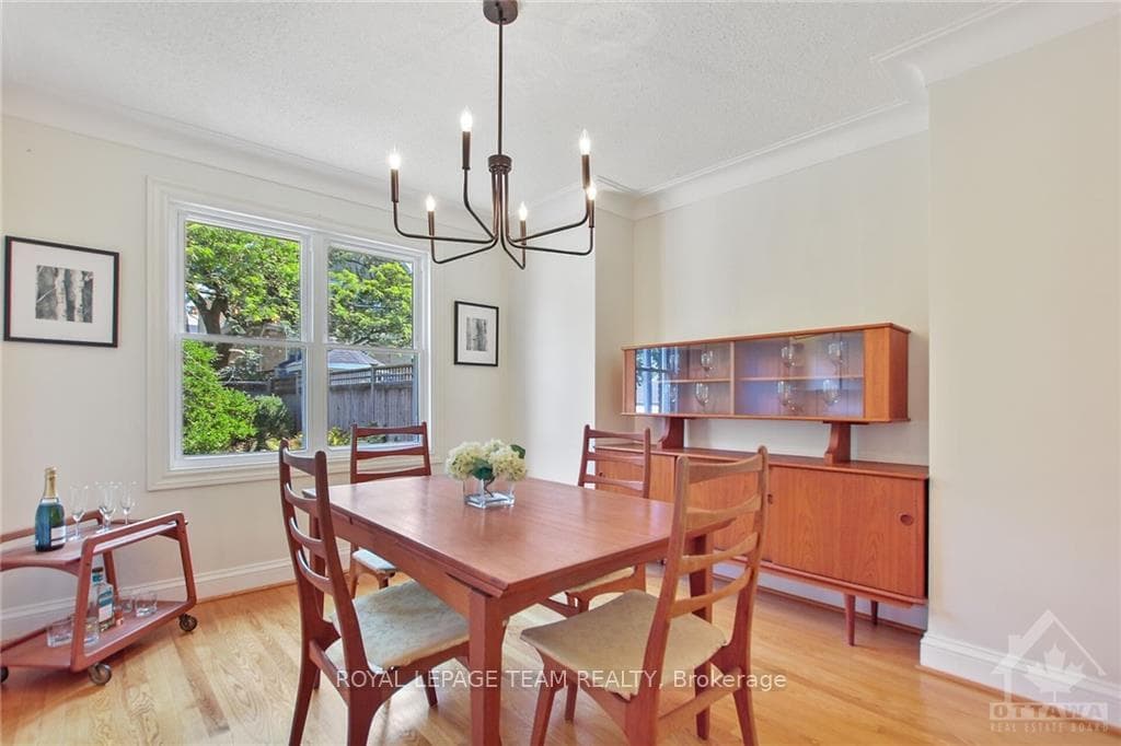 581 WINDERMERE Avenue photo 9