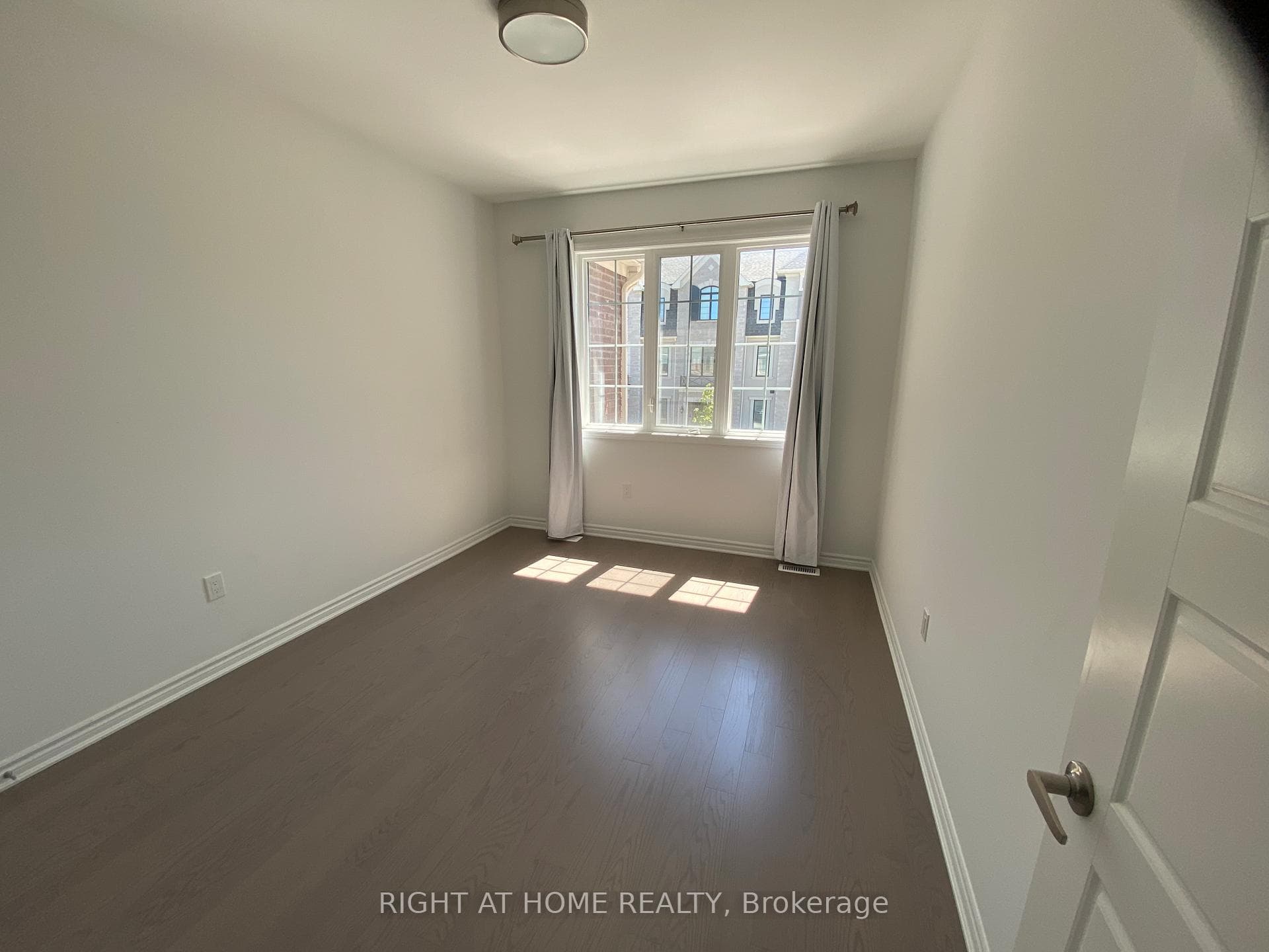 1230 POPPY GARDENS N/A photo 17