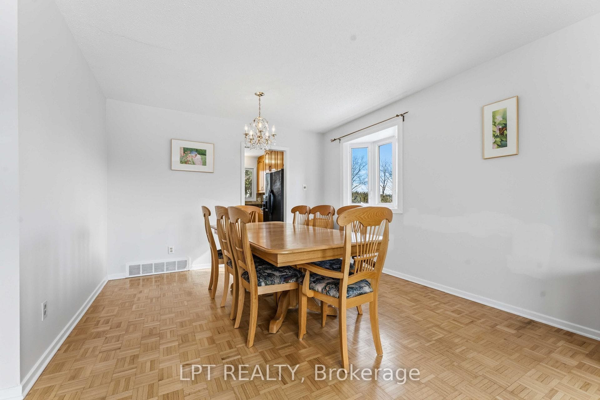 1471 Northdale Street photo 5