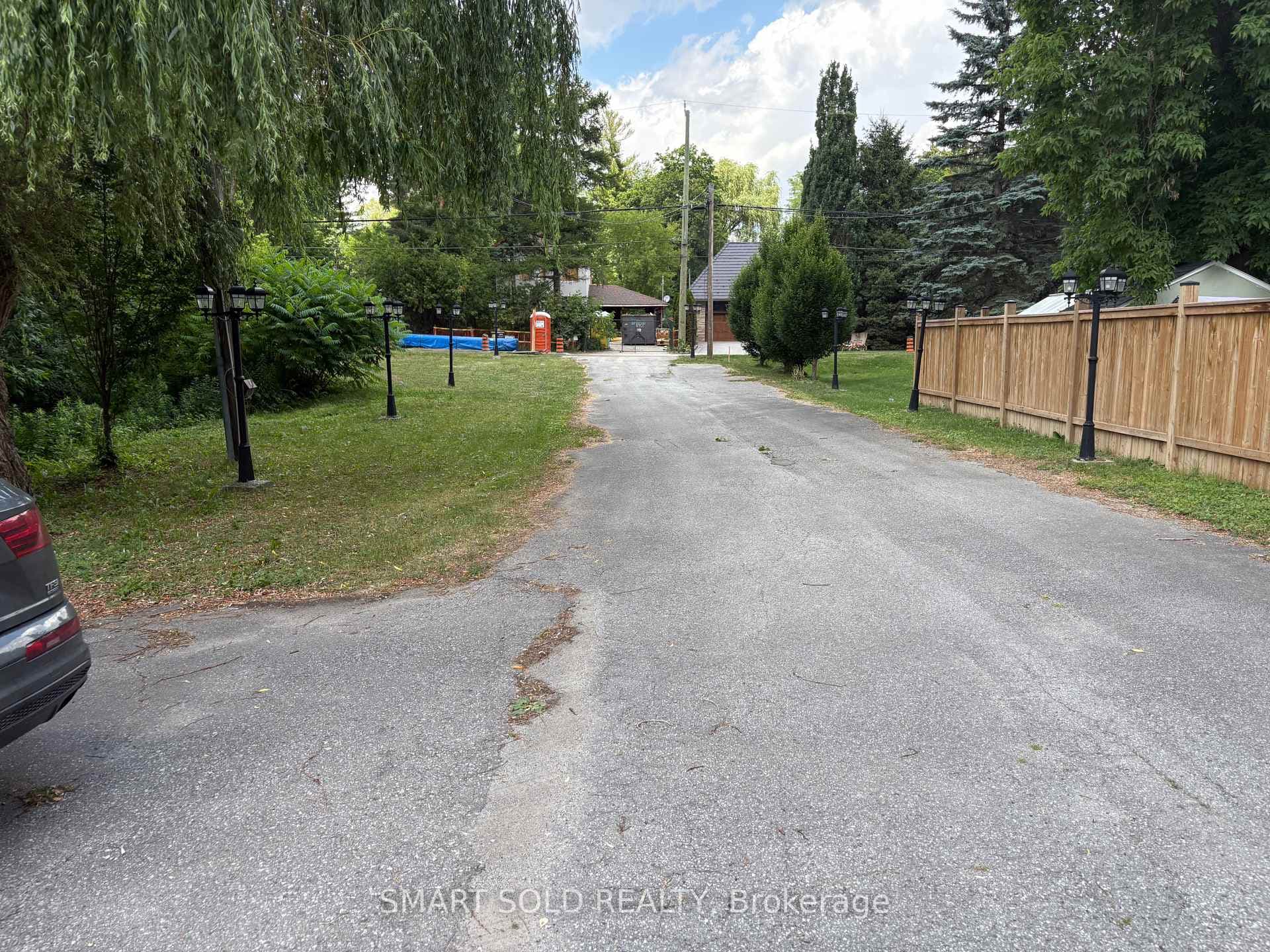 55 Proctor Avenue photo 3