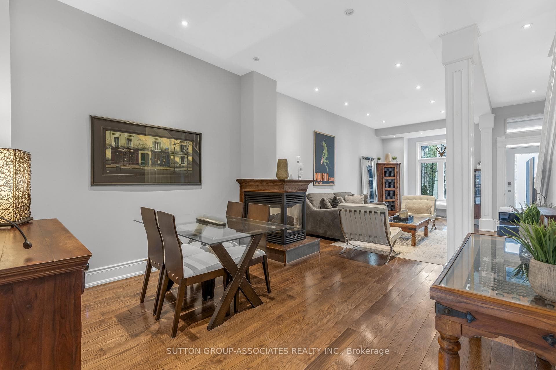204 MacPherson Avenue photo 9