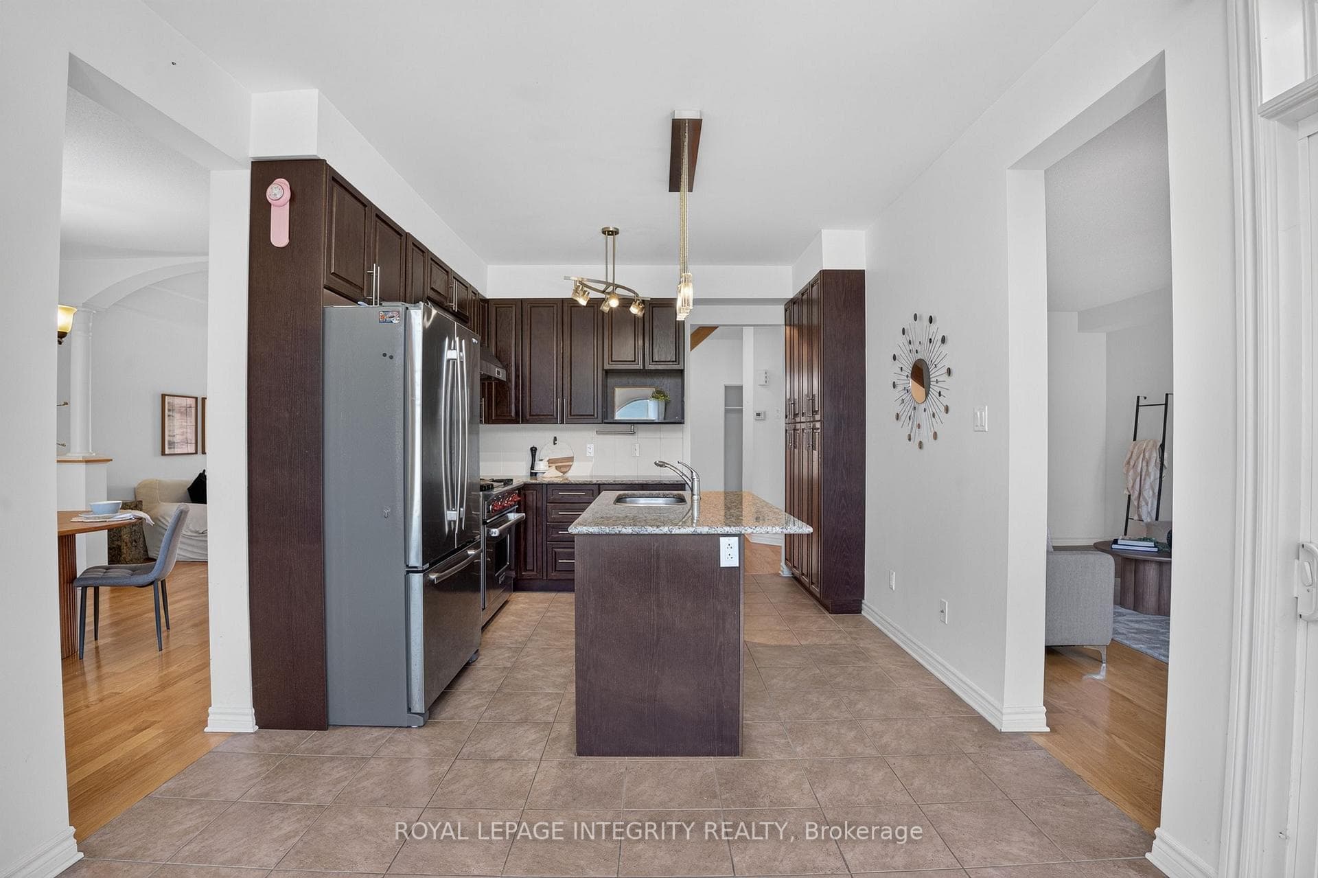 275 Kiwanis Court photo 9