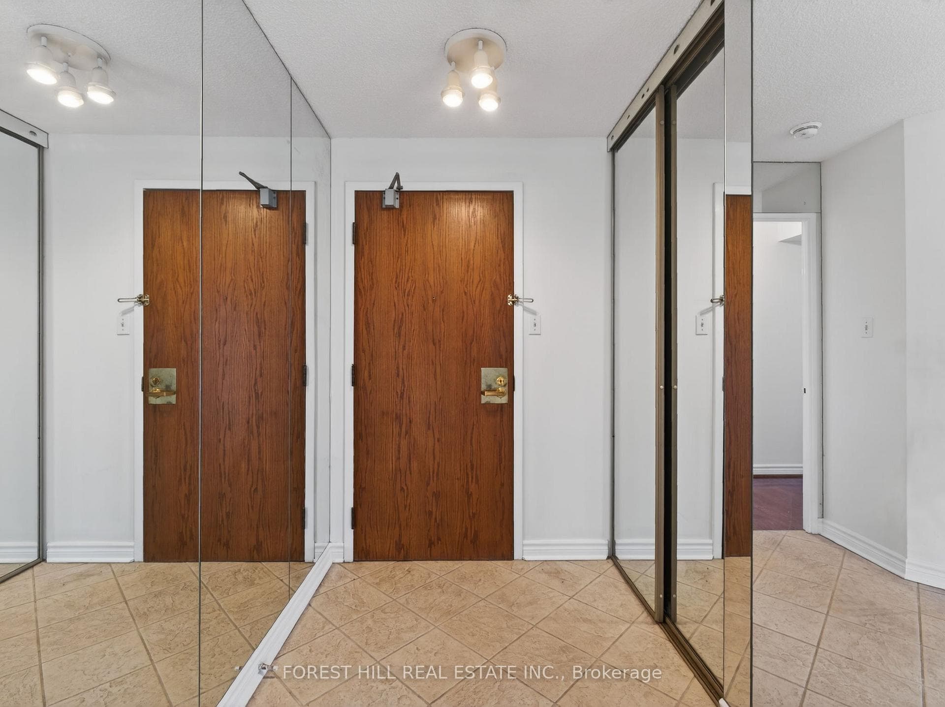 343 Clark Avenue Unit 203 photo 4