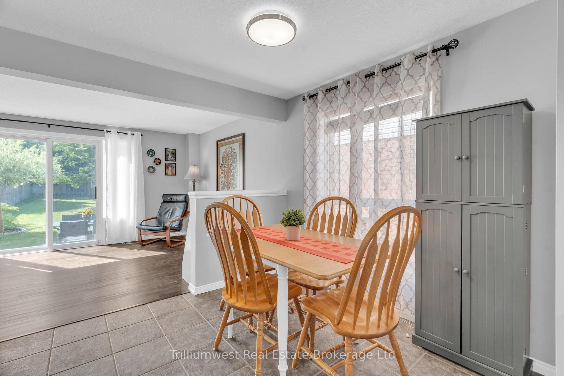 197 Stephanie Drive photo 9