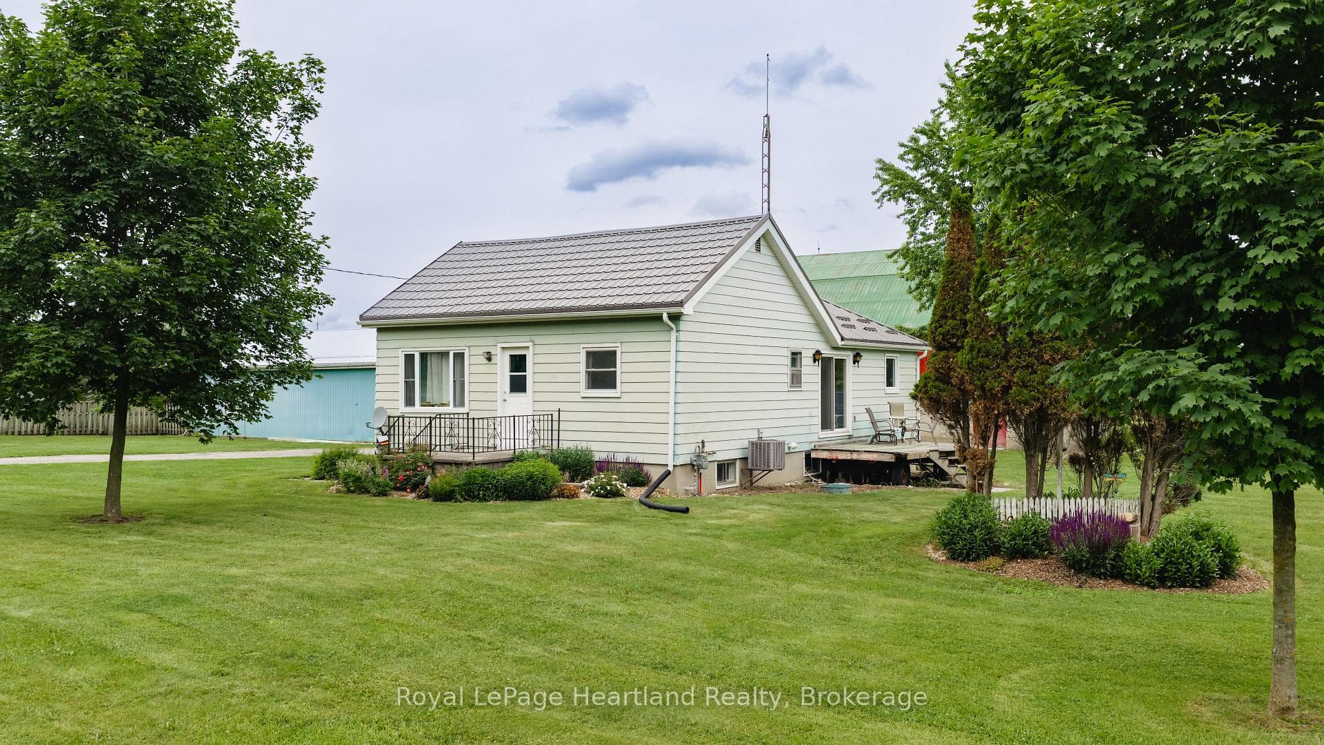 41590 Huron Road photo 45