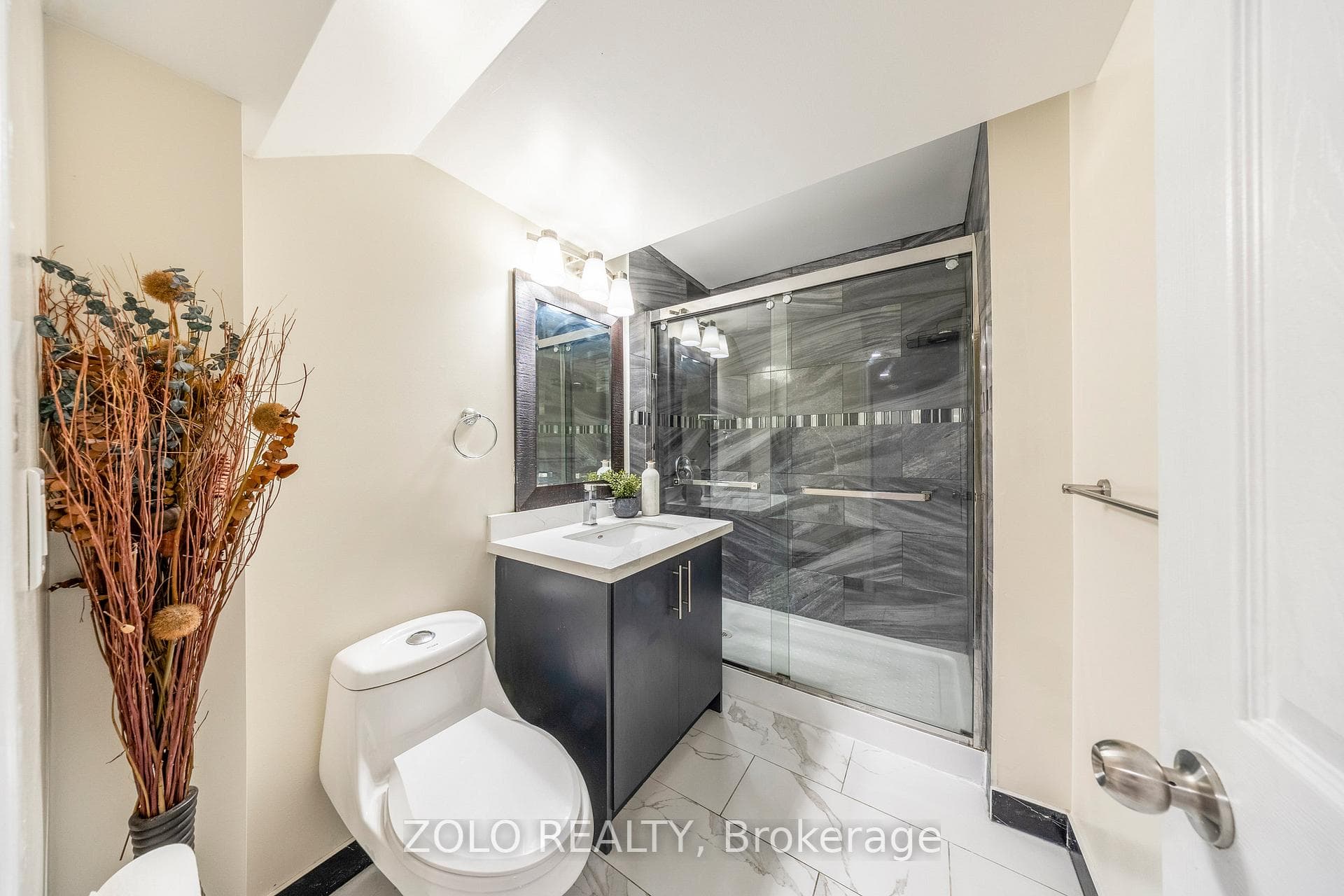 3 PIECE BATHROOM
