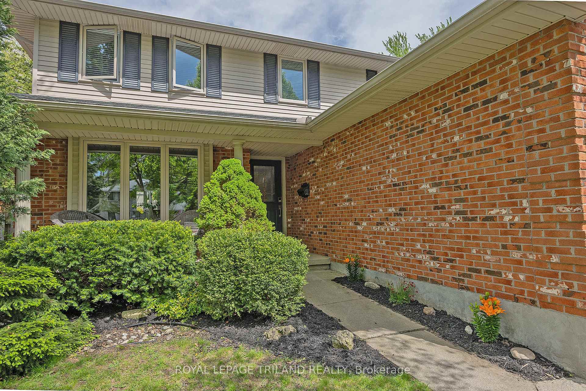 642 Grand View Avenue photo 3
