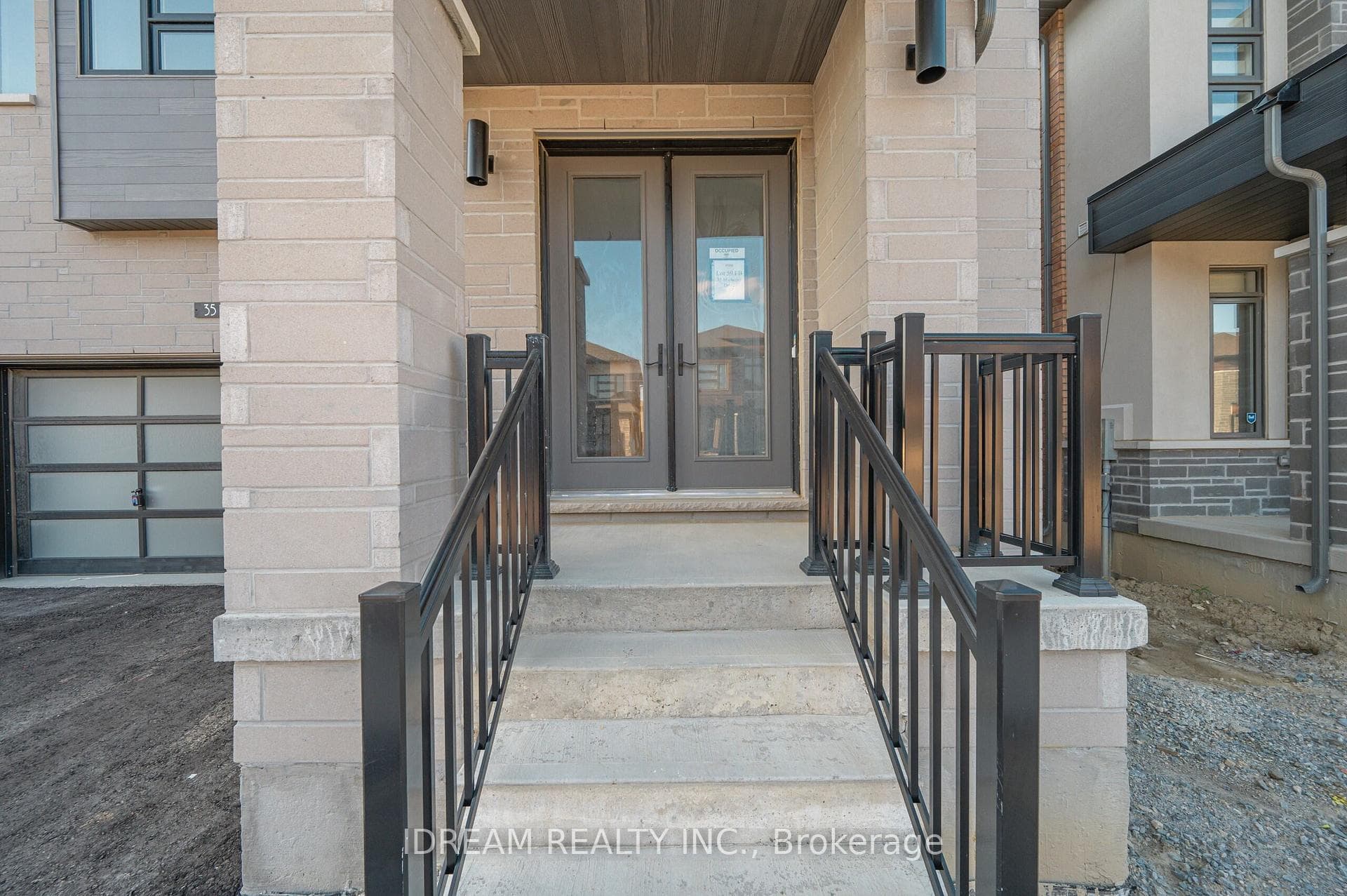 35 Michener Drive photo 4