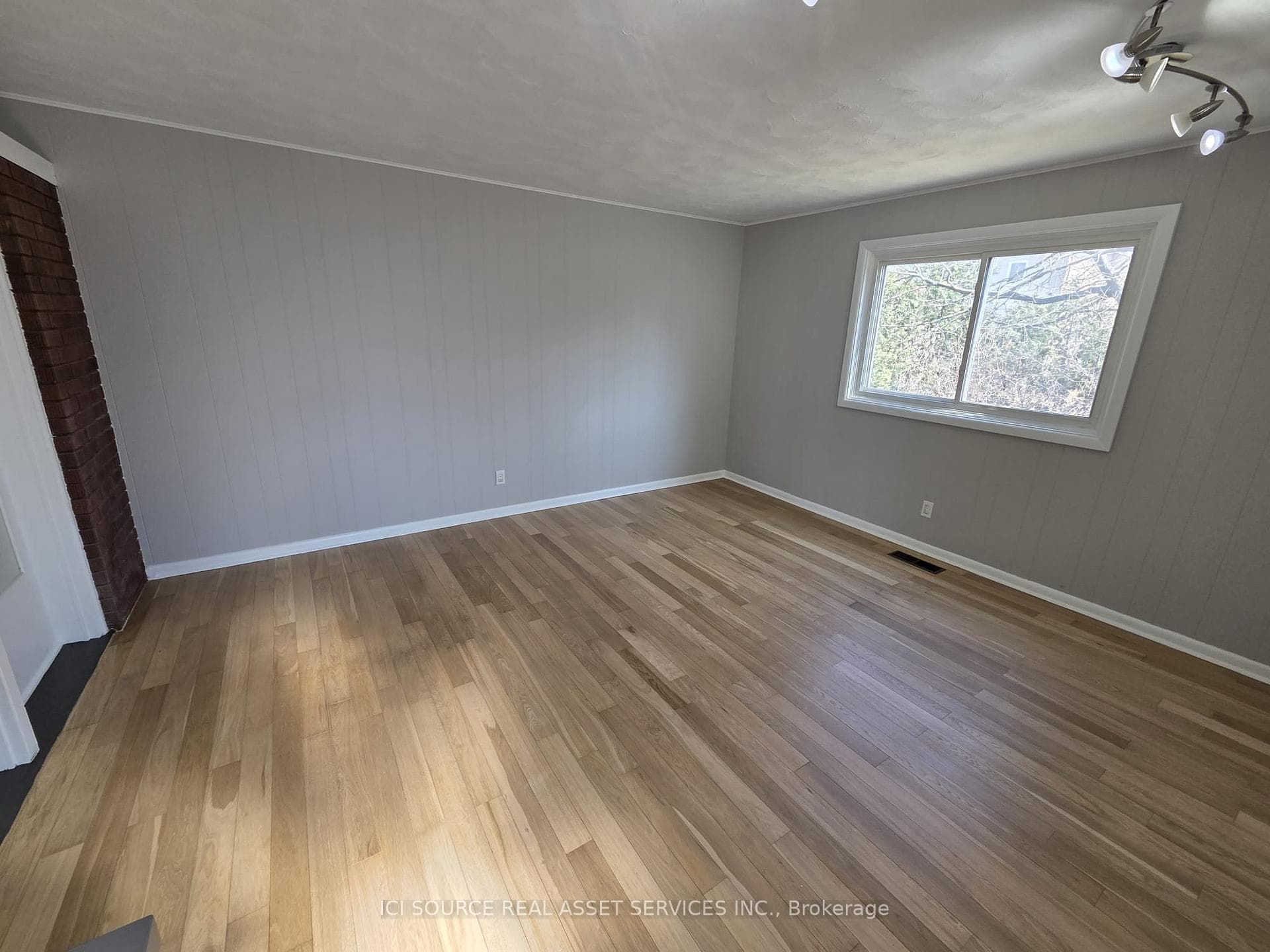 30 Sunnycrest Drive photo 7