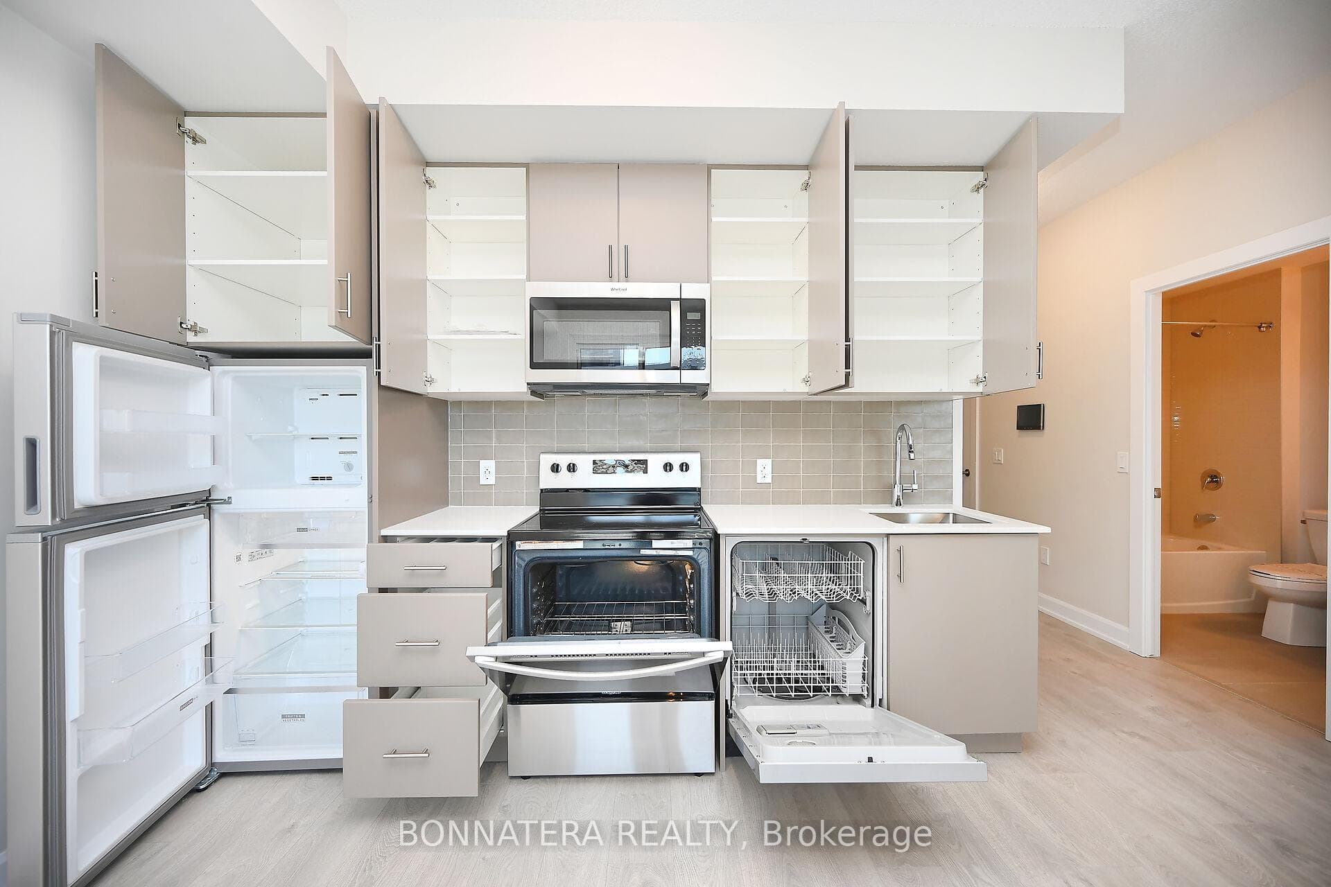 3220 William Coltson Avenue Unit 424 photo 19