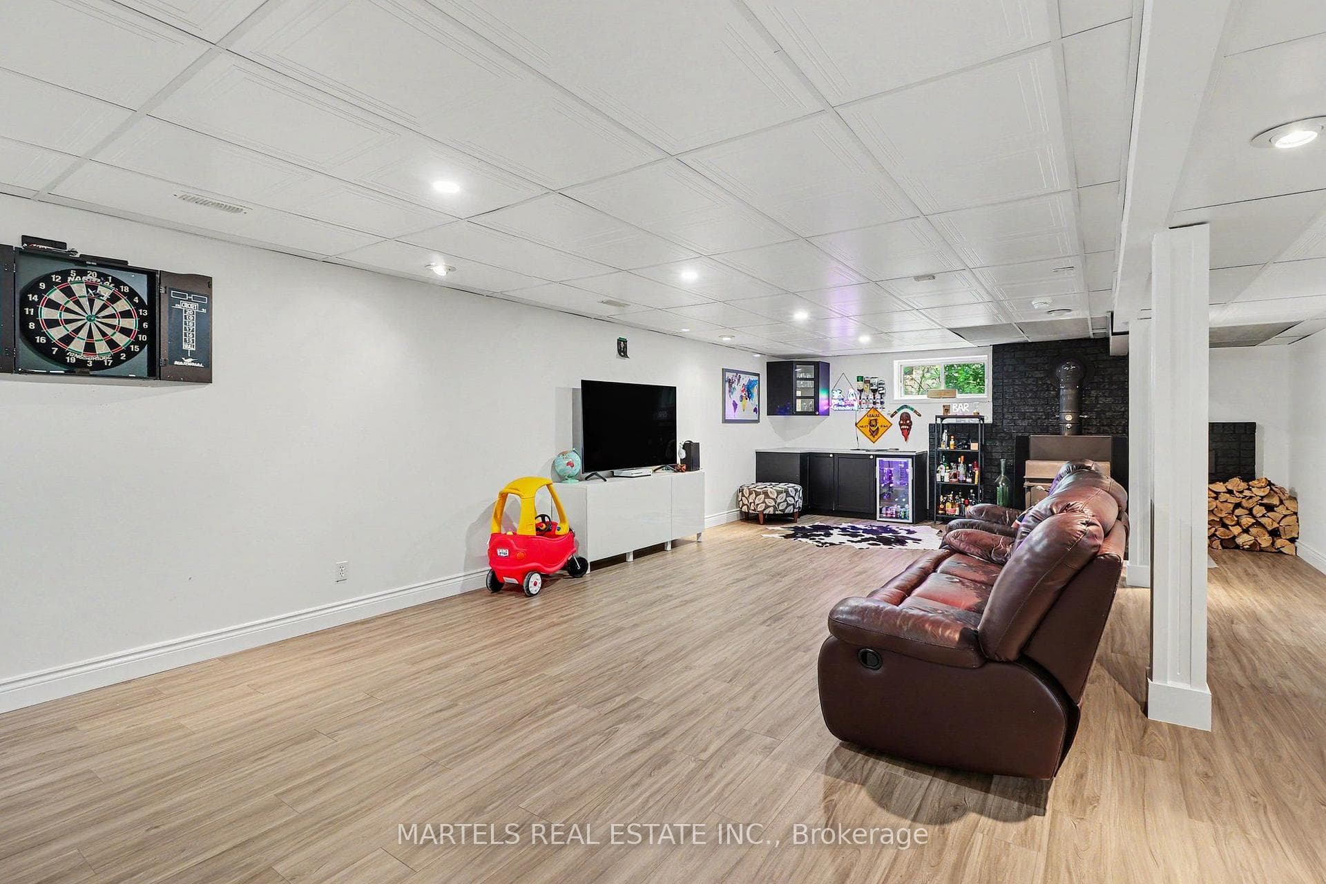 880 Concession Street photo 15