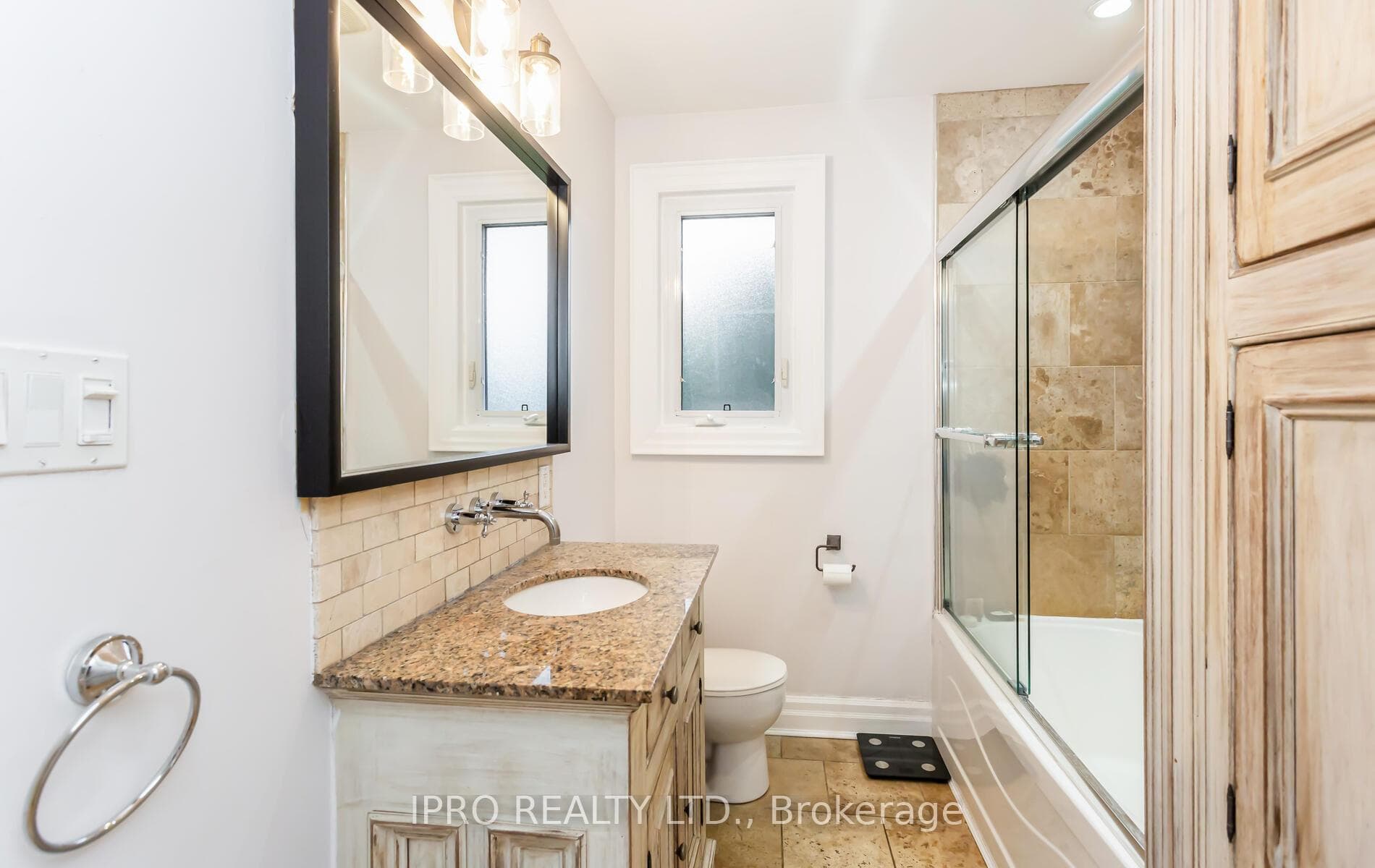 432 Sandmere Place photo 18