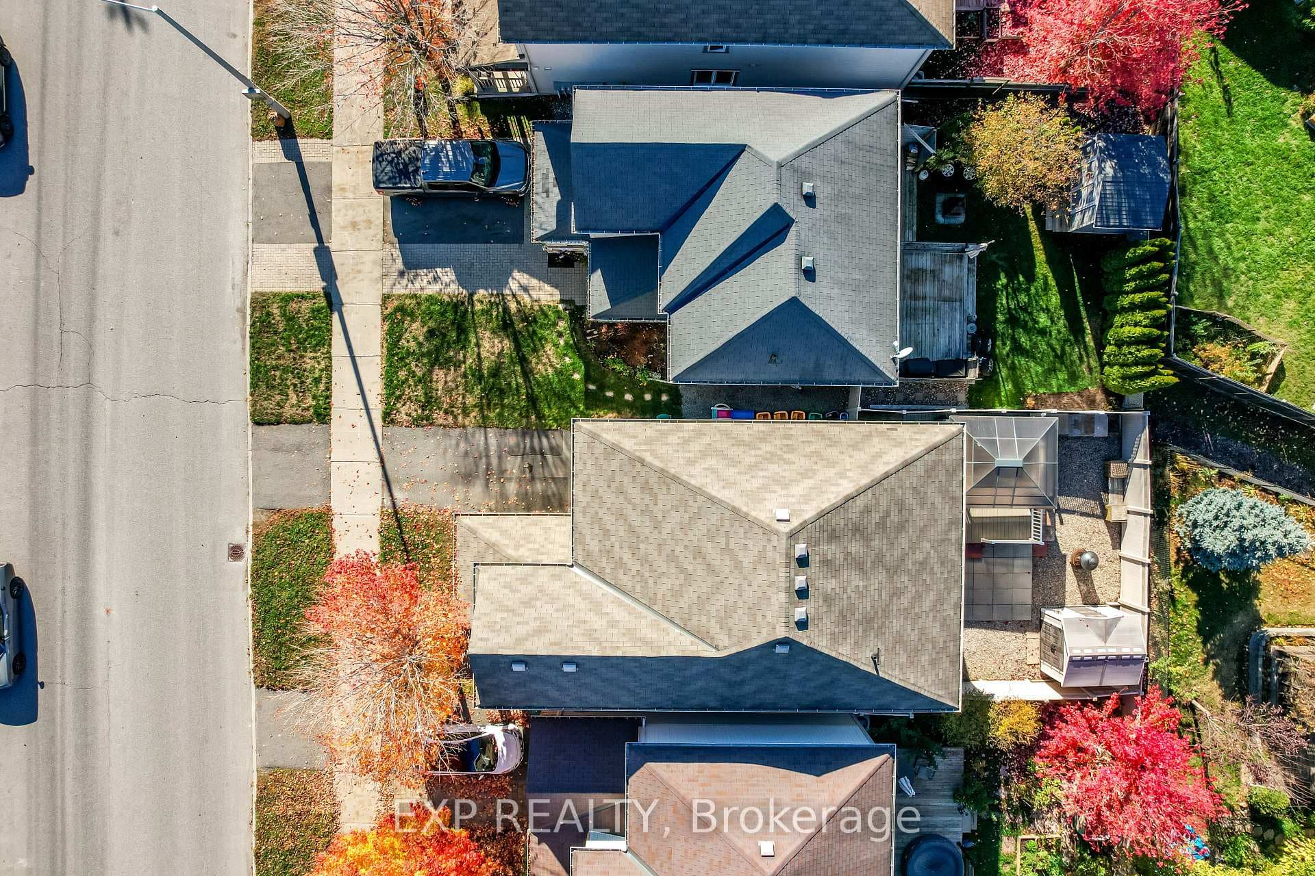 1821 Maple Grove Road photo 3