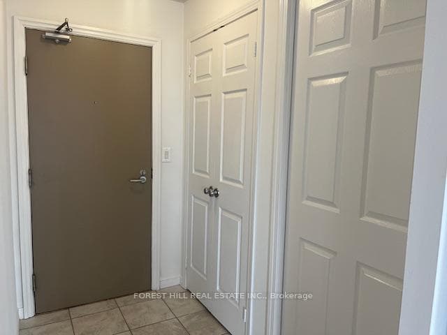925 Bay Street Unit 2201 photo 3