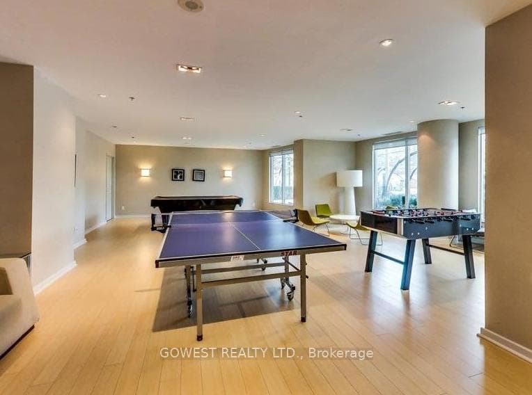 231 Fort York Boulevard Unit 328 photo 18