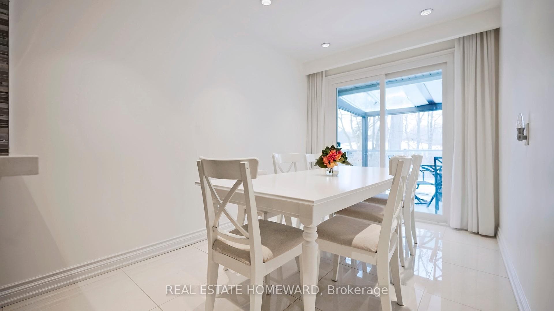 34 Delair Crescent photo 16