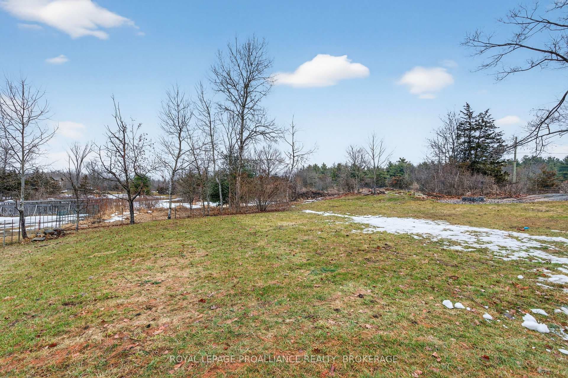 1288 ASSELSTINE Road photo 22