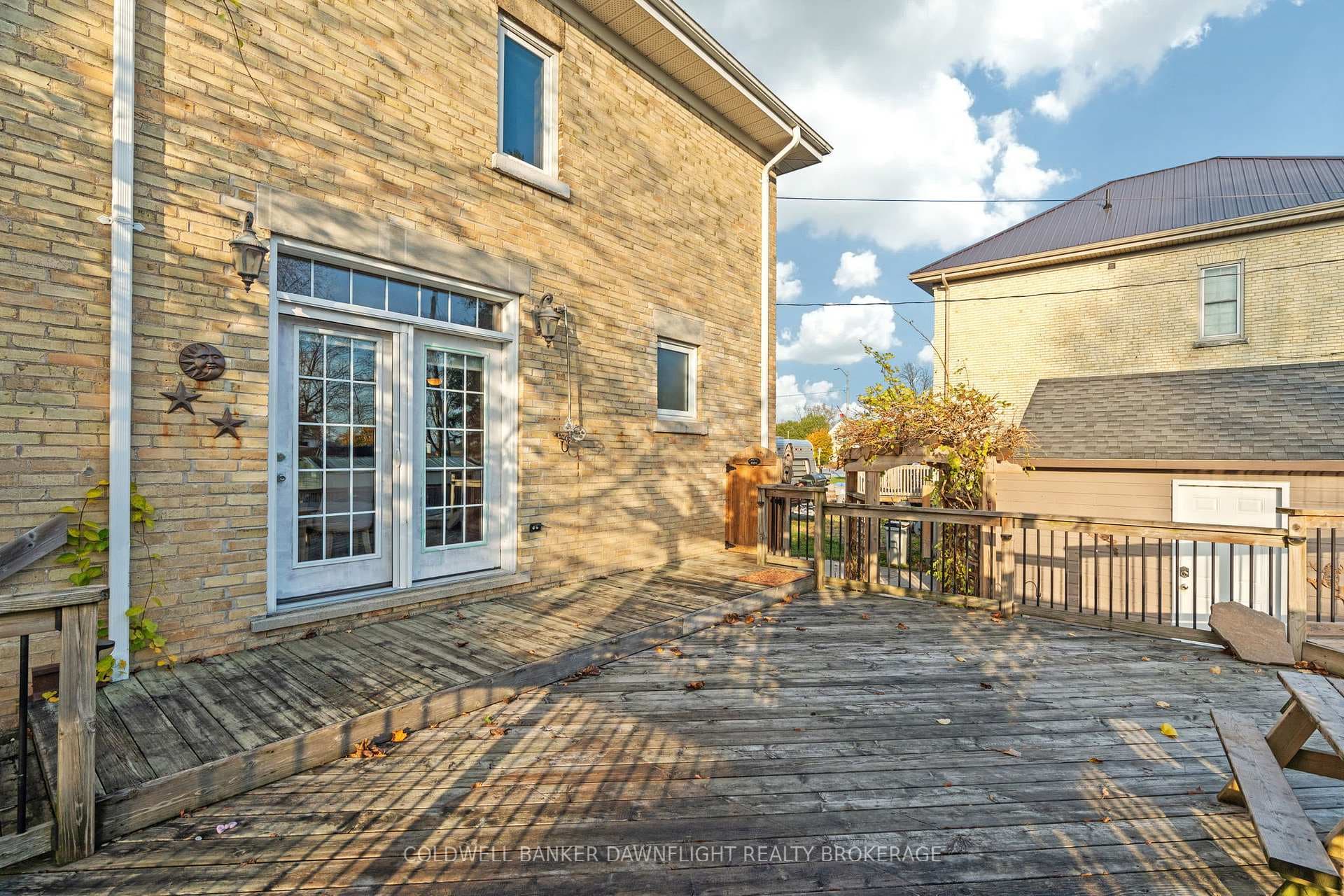 63 King Street photo 34