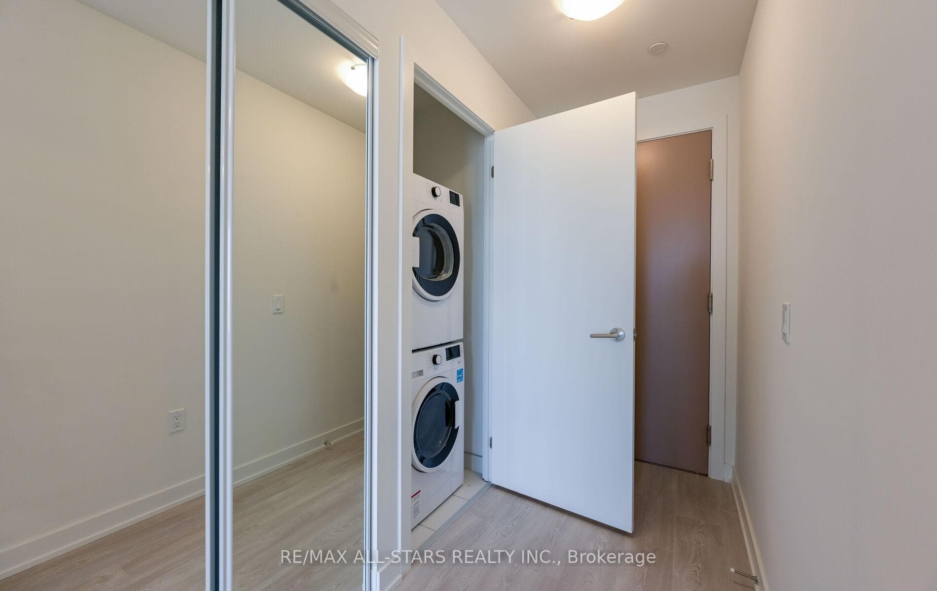 1 Quarrington Lane Unit 2309 photo 21