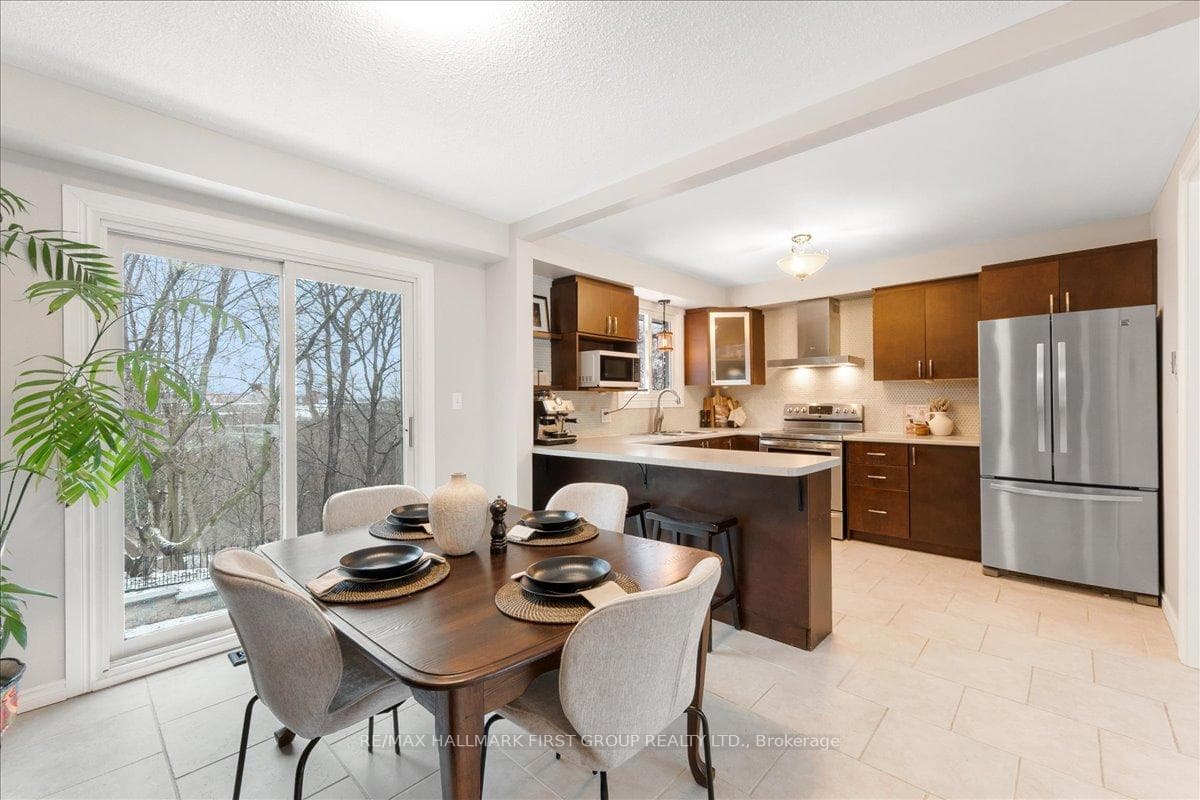 7 Cole Avenue photo 12