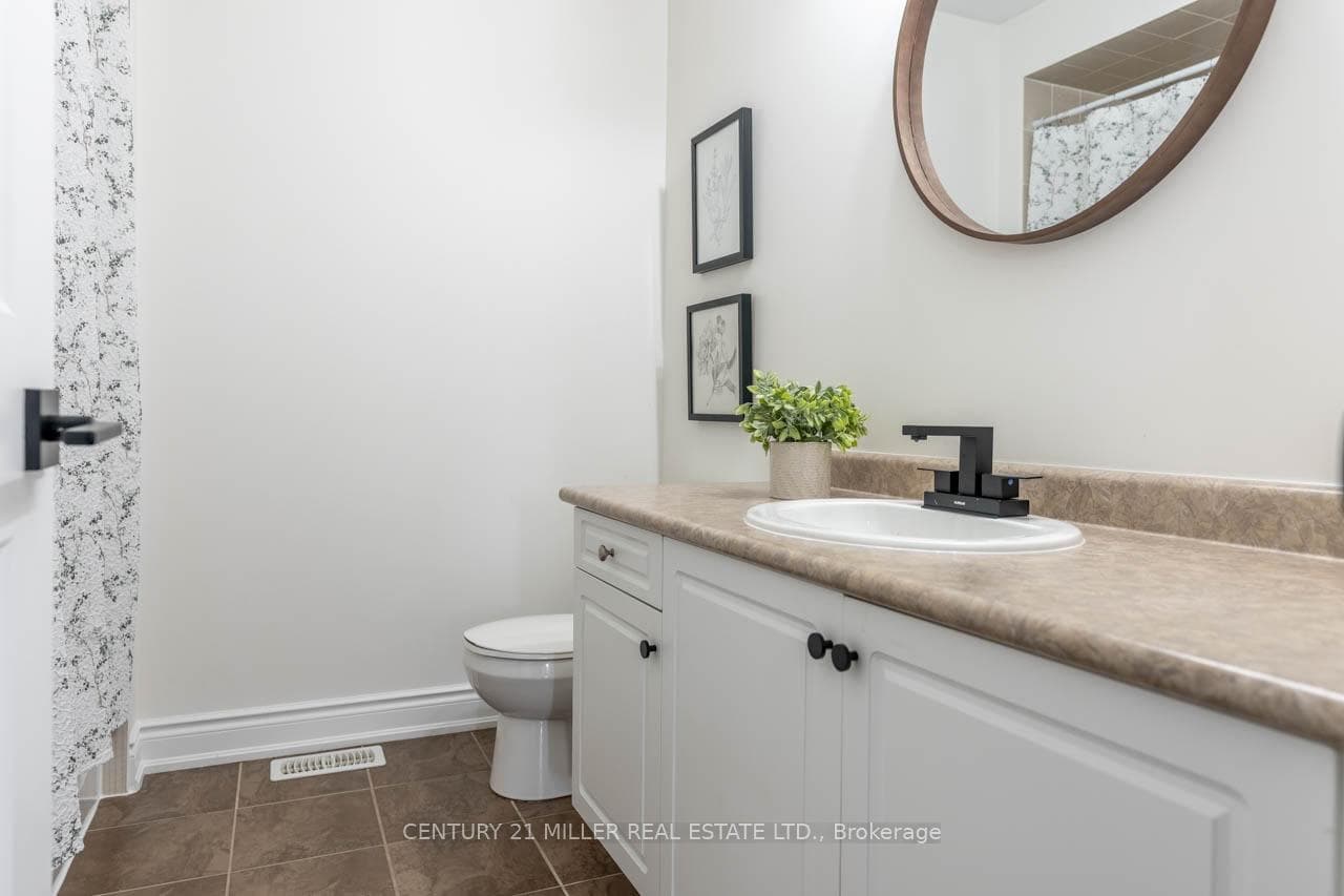 373 Kincardine Terrace photo 24