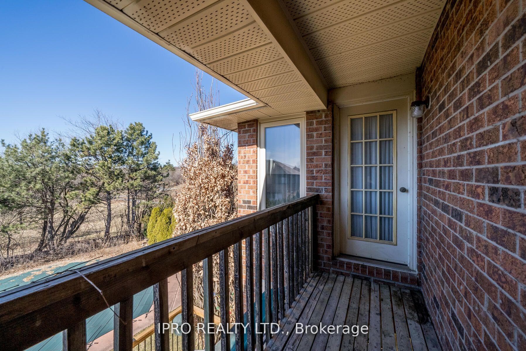 81 Barr Crescent photo 27
