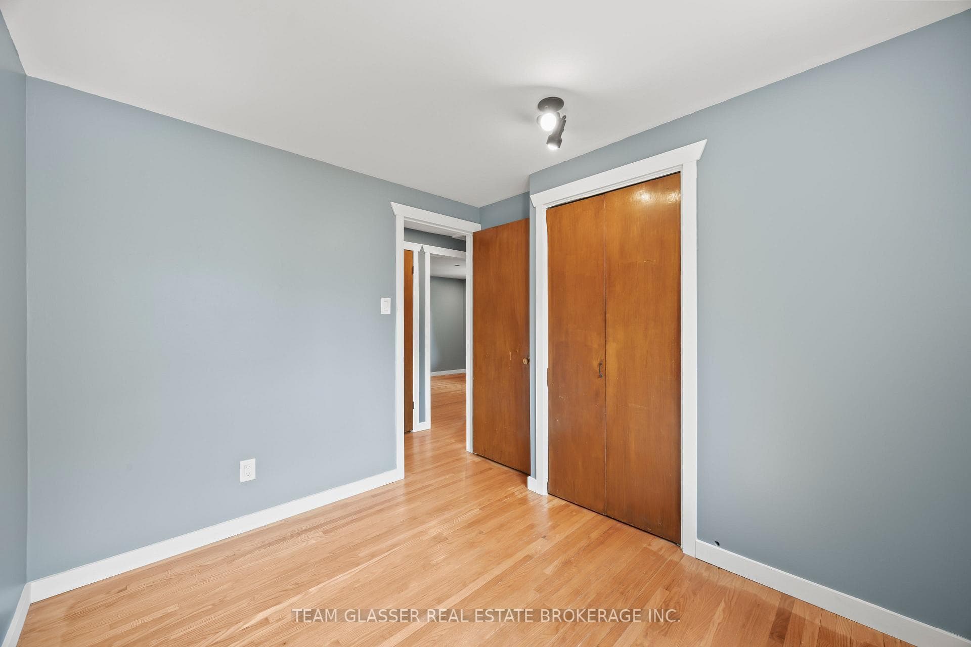 6 HEATH Place photo 24