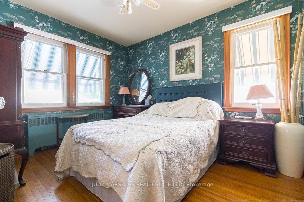 47 Townsend Avenue photo 24