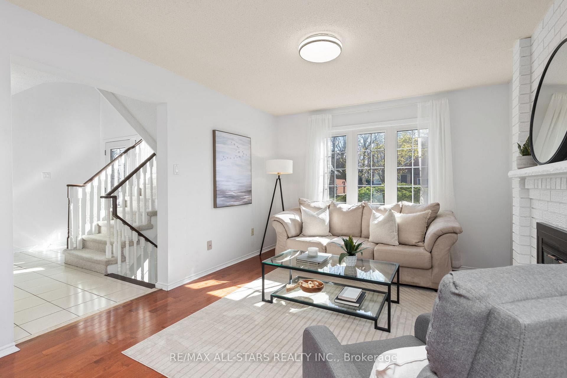 83 John Stiver Crescent photo 11