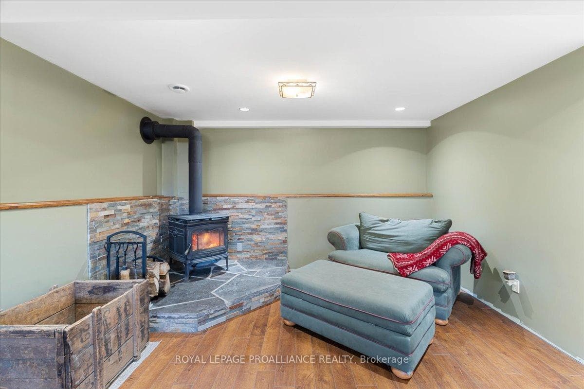 923 Phillipston Road photo 26
