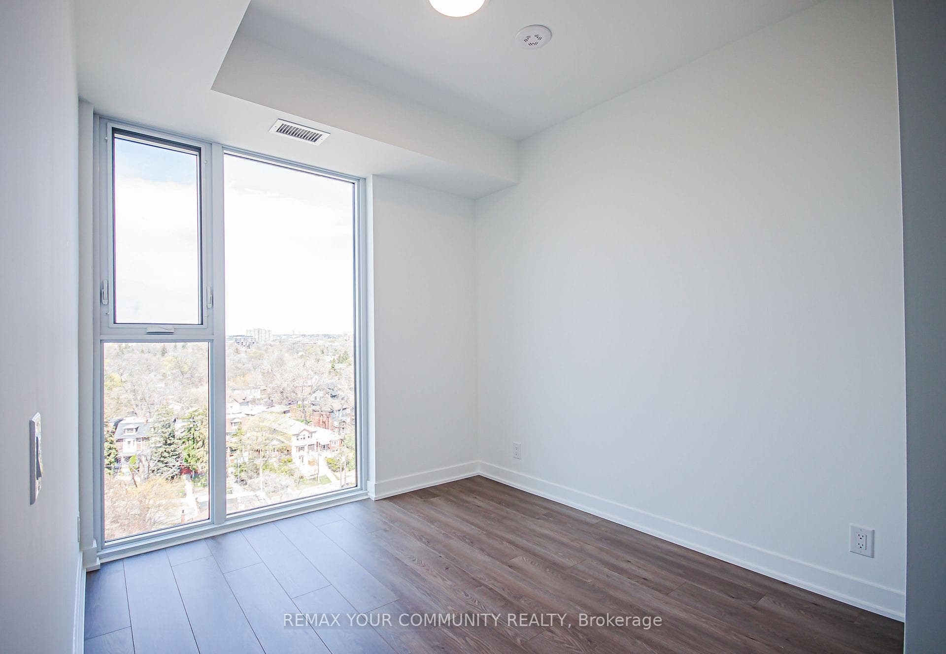 1660 Bloor Street Unit 1101 photo 19