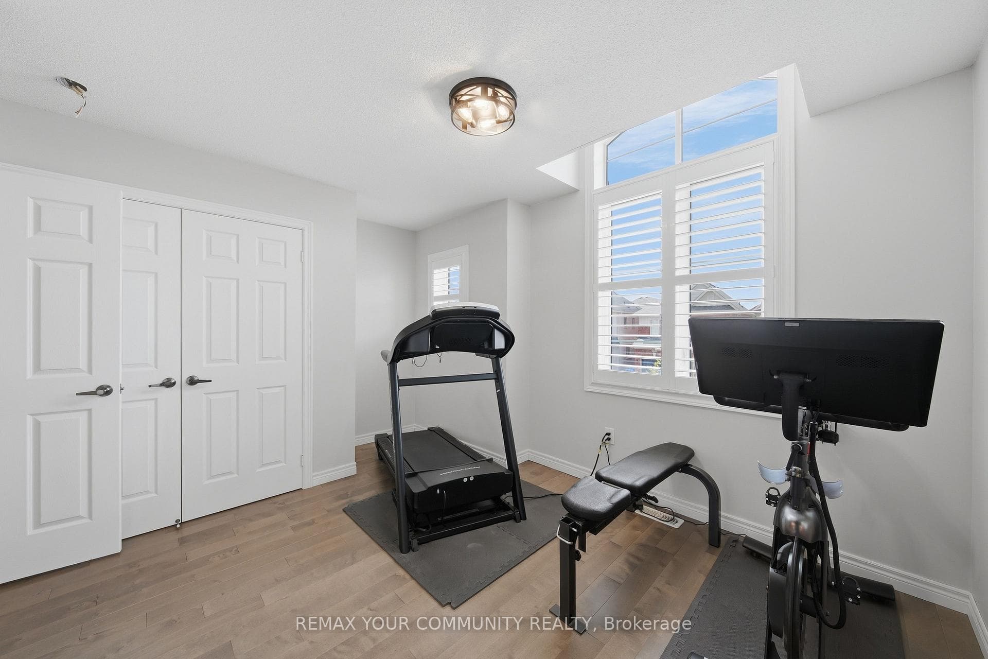 275 Sharon Creek Drive photo 30