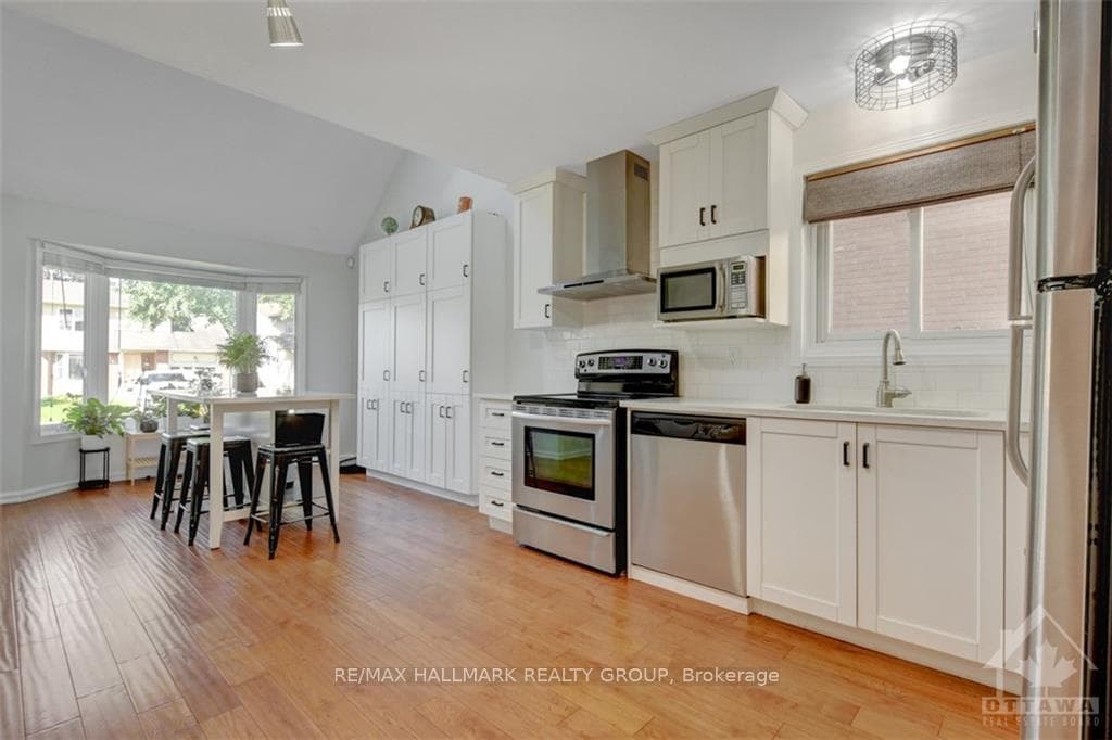5 SEWELL Way photo 6