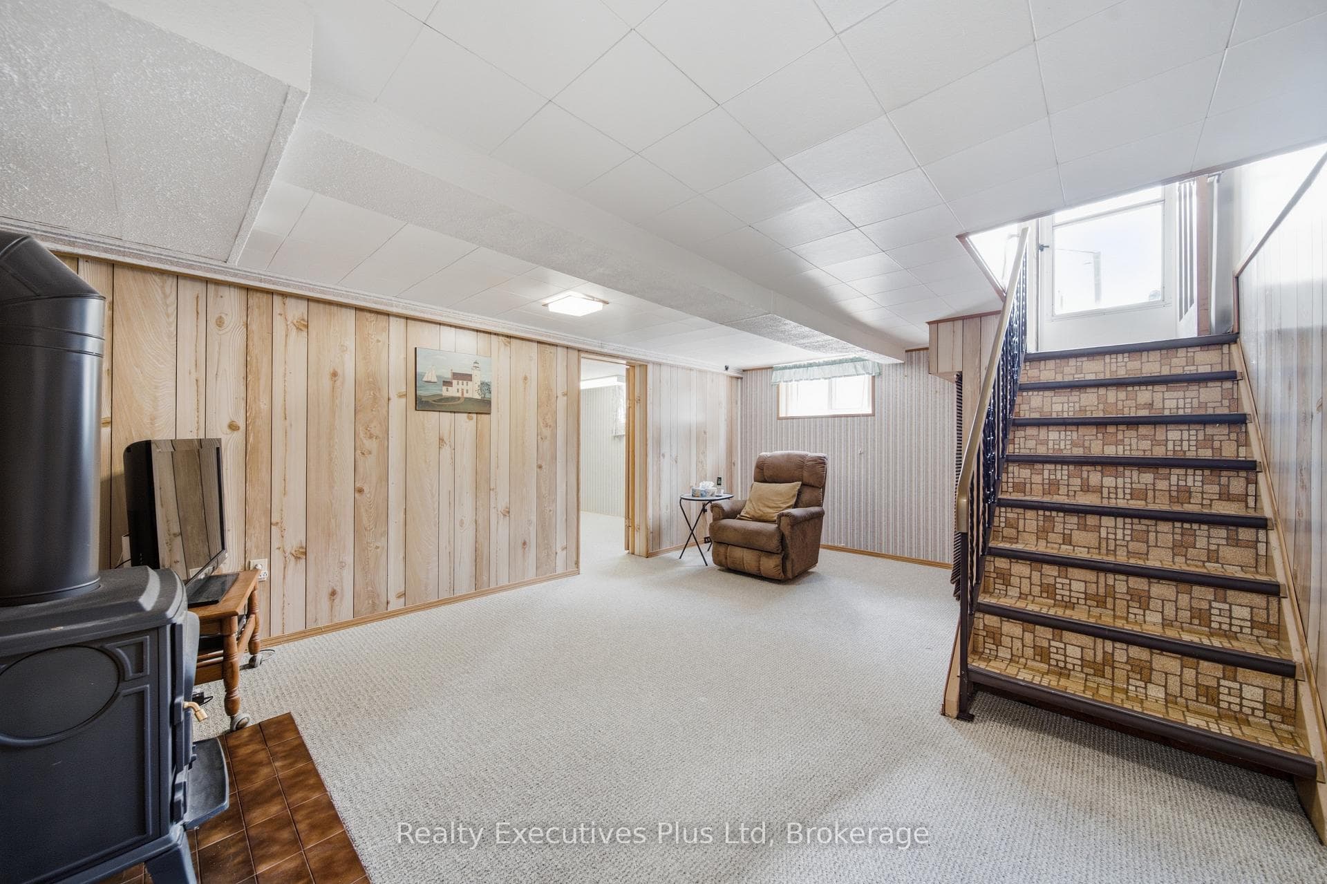 82 Cassino Avenue photo 21