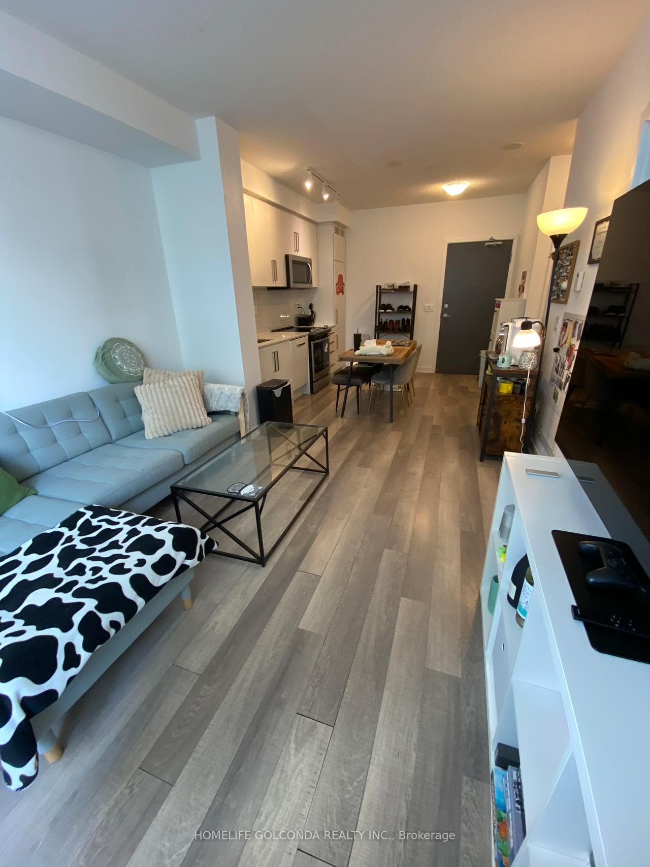 5180 Yonge Street Unit 412 photo 3